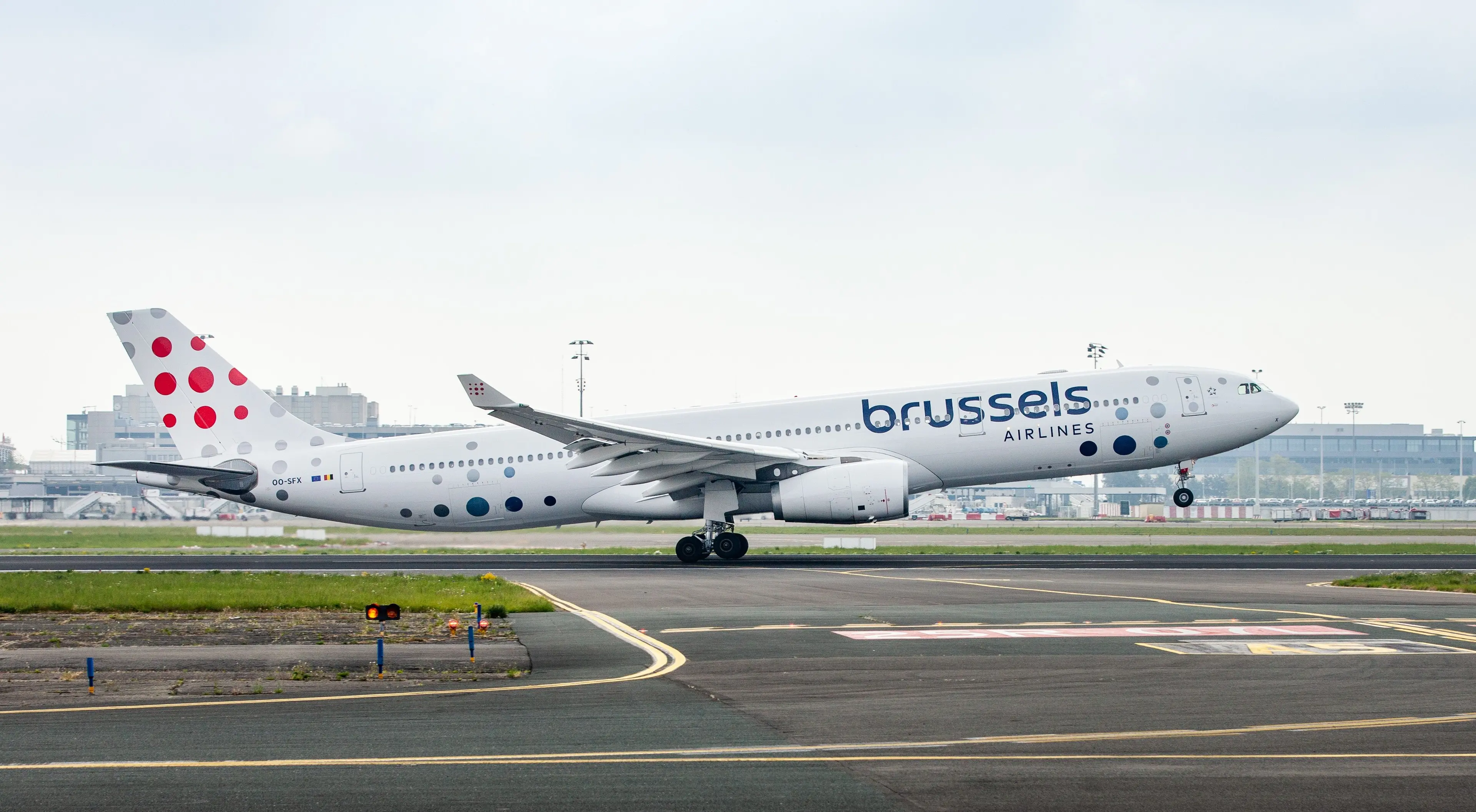 Brussels Airlines selects HAECO for exclusive A330 base maintenance service
