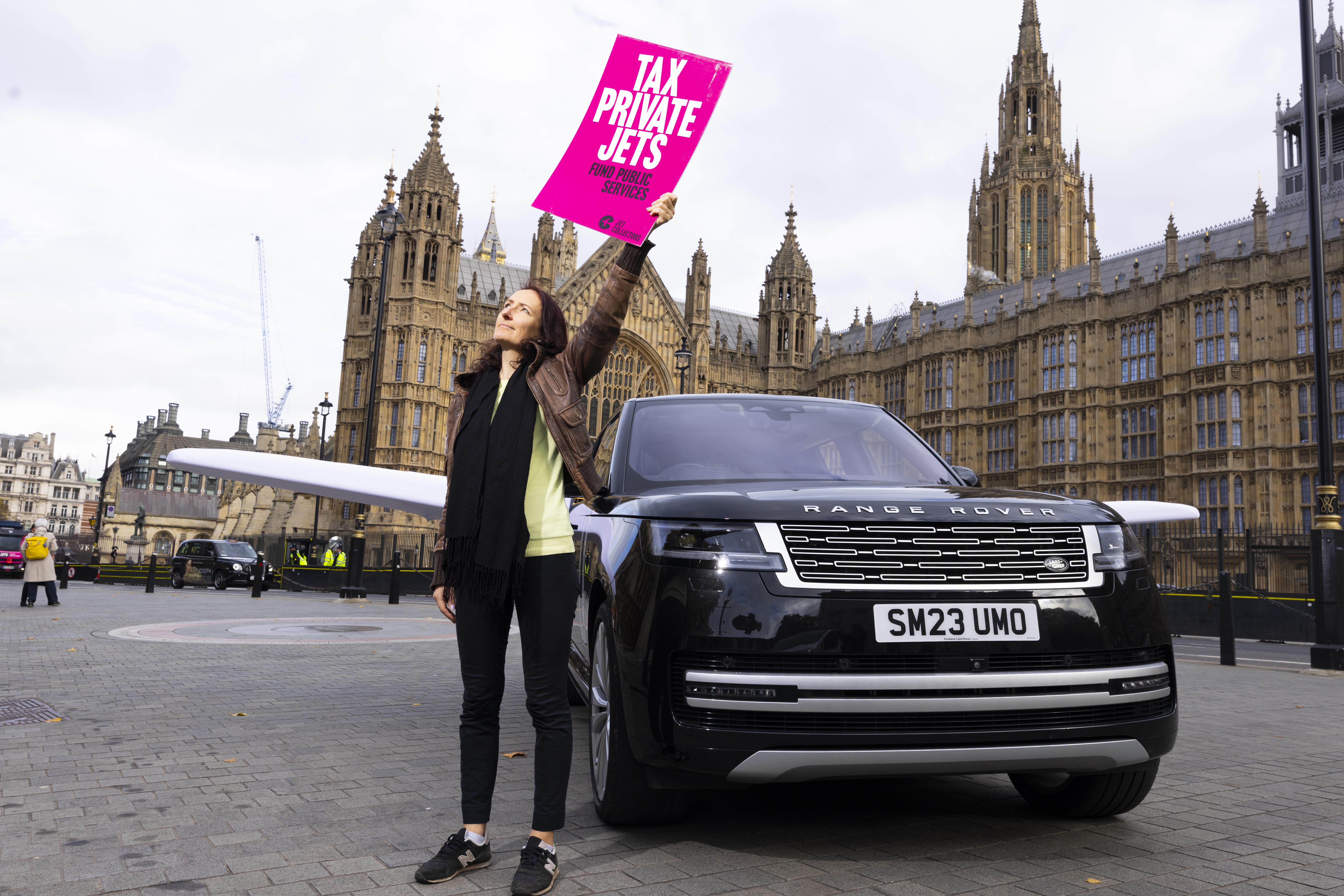 Campaigners call on UK government to end tax exemption for jet fuel