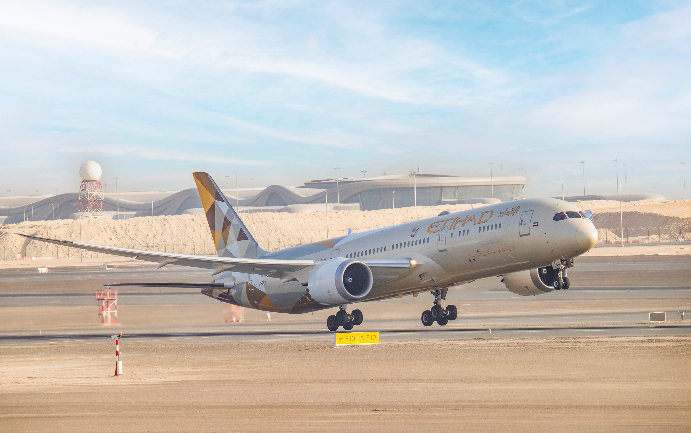 Etihad says July "busiest month" for aircraft deliveries