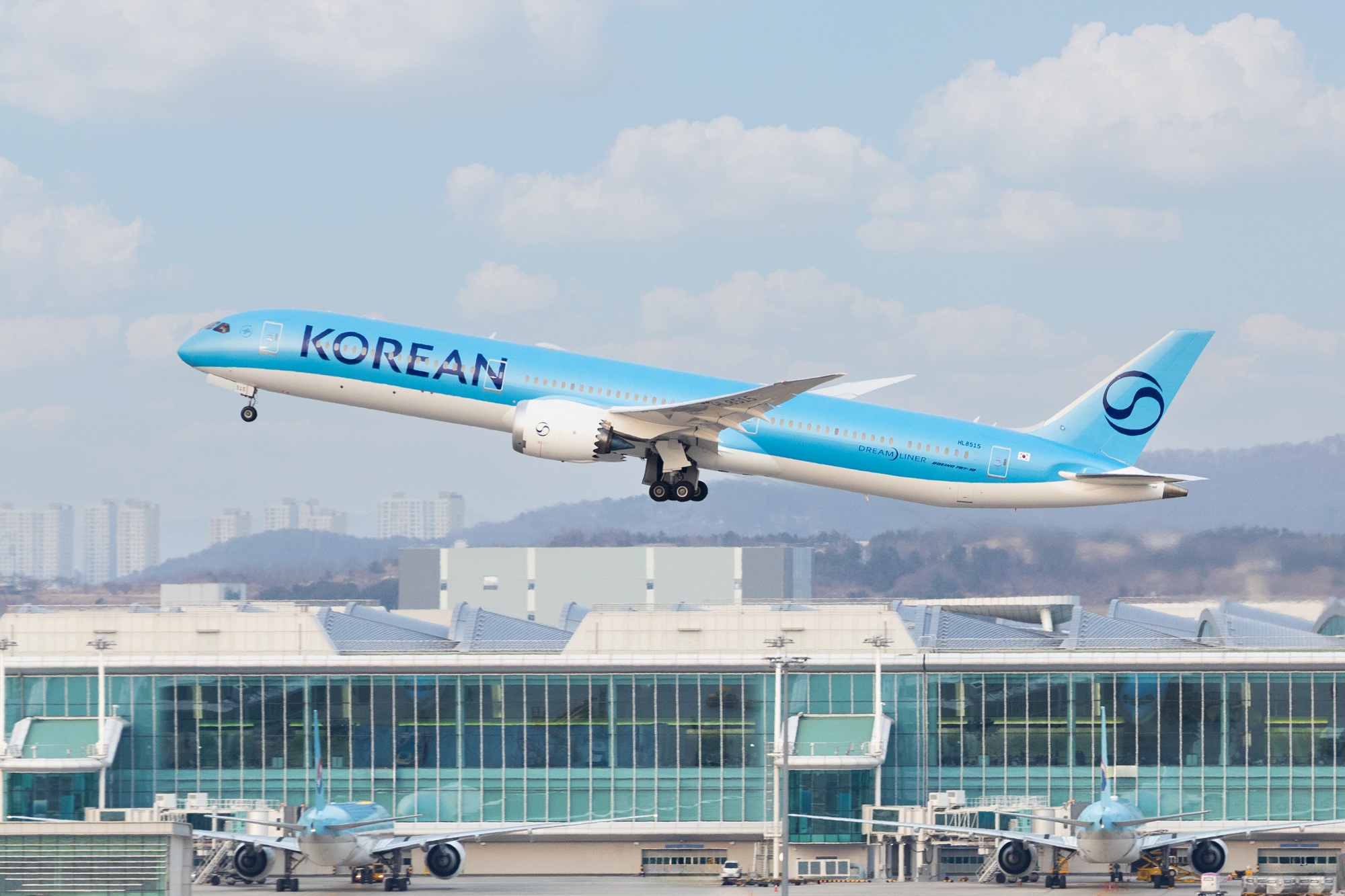 Korean Air profits drop in third quarter
