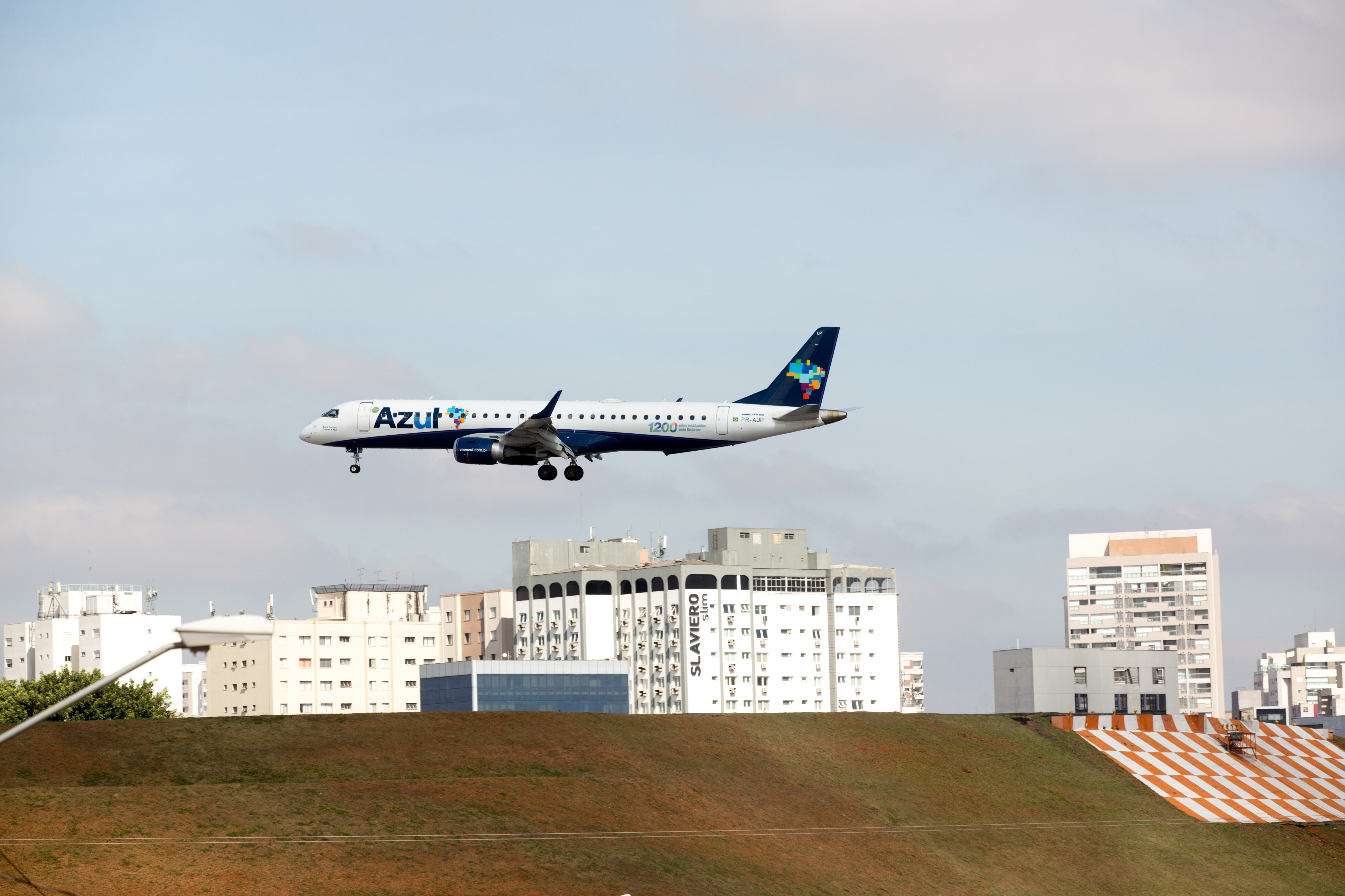 Azul secures $650 million investment commitment