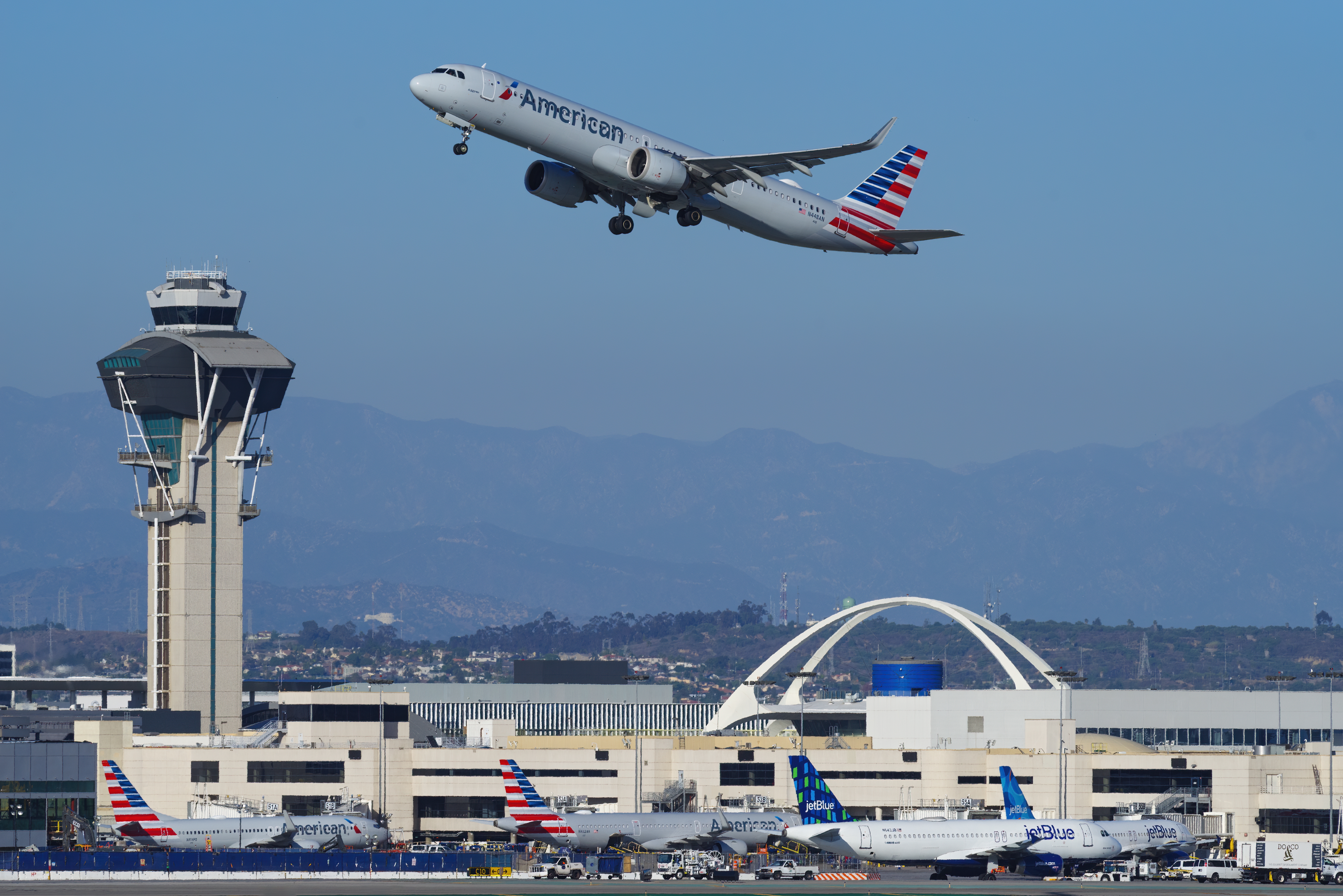 US Supreme Court rejects American Airlines' bid to overturn appeal barring JetBlue alliance