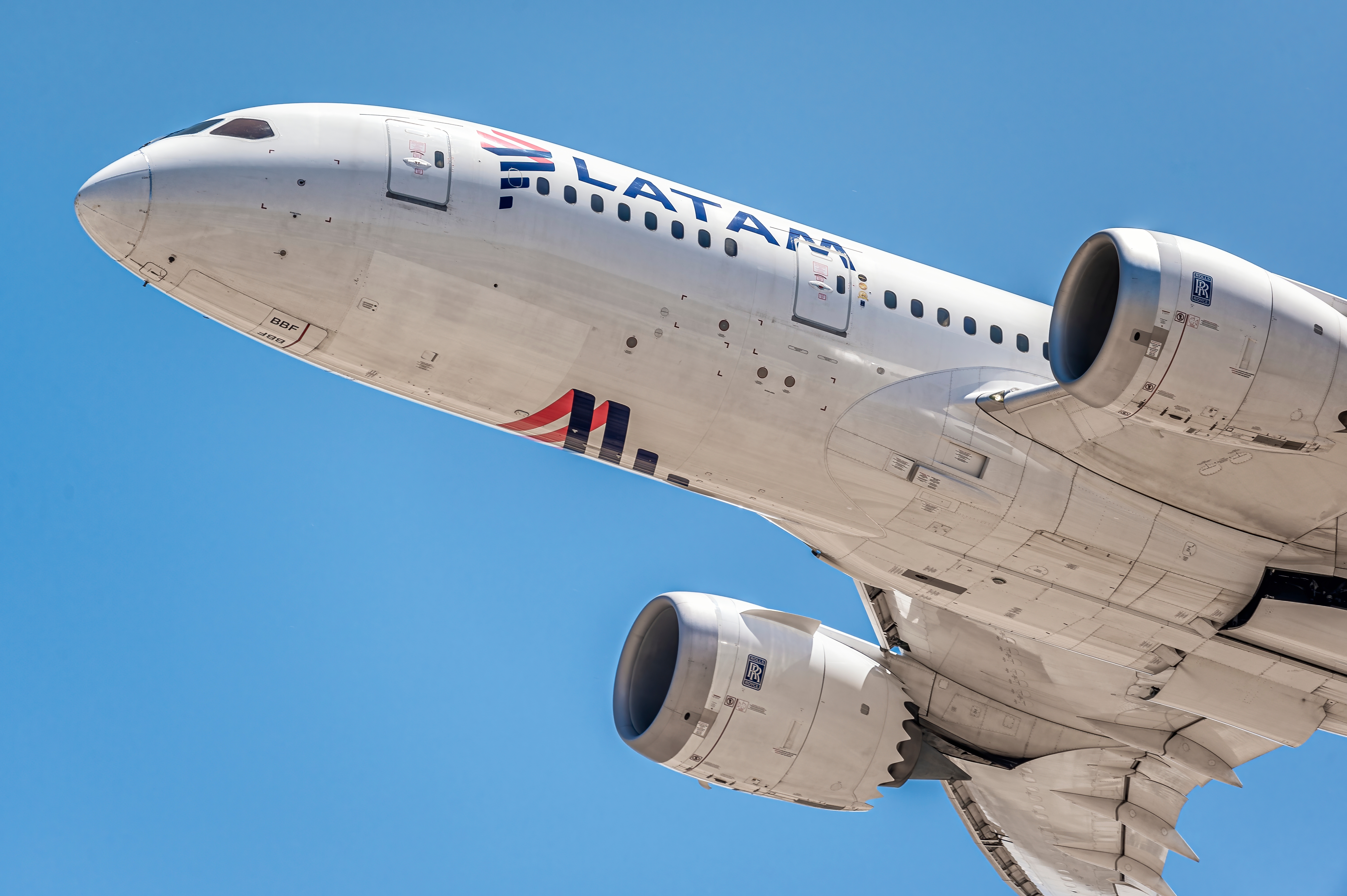 LATAM Airlines extending seasonal service between Lisbon and Fortaleza through to March