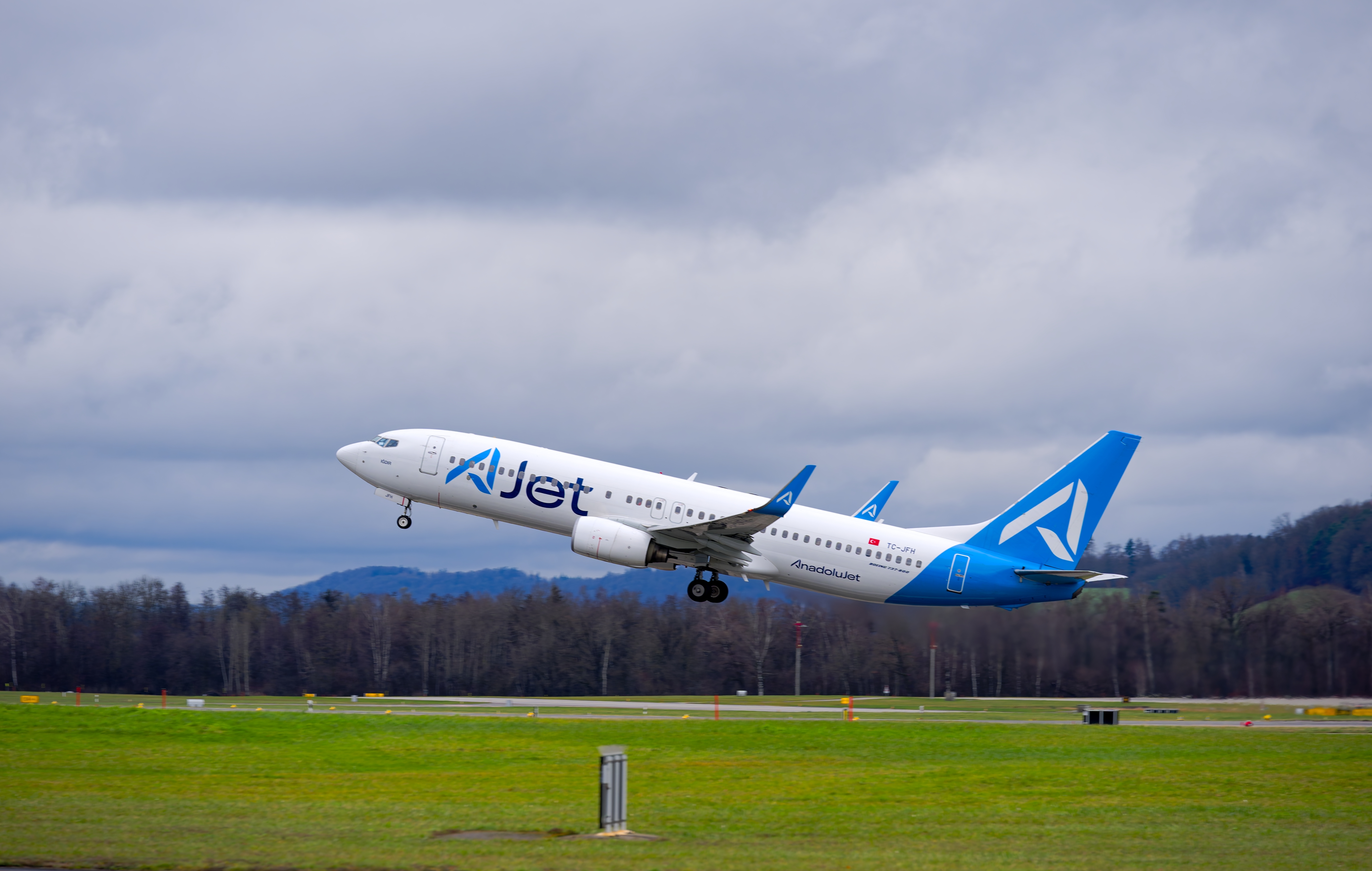 CDB Aviation delivers two 737 MAX 8s to Turkish Airlines