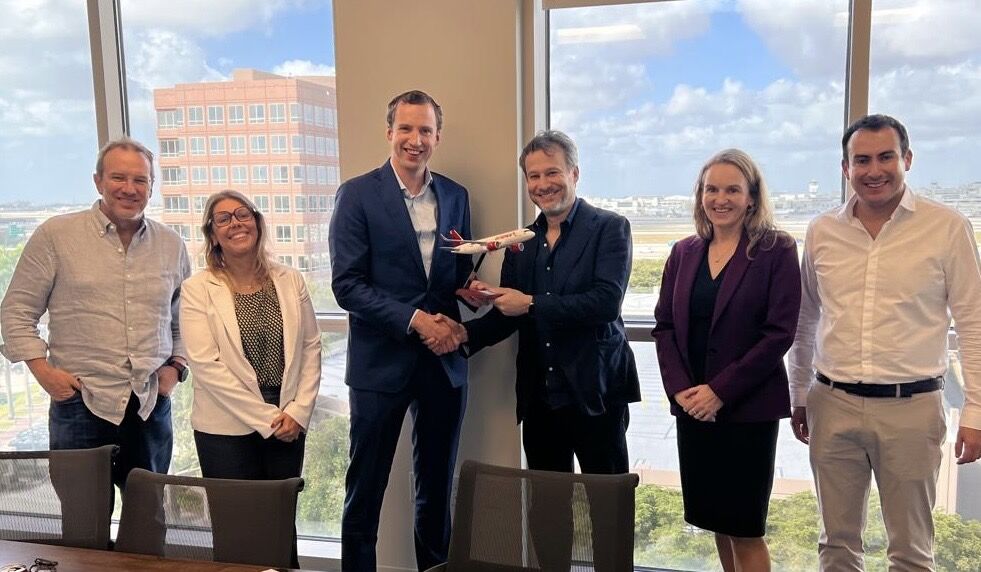 Macquarie AirFinance delivers three A320neo to avianca