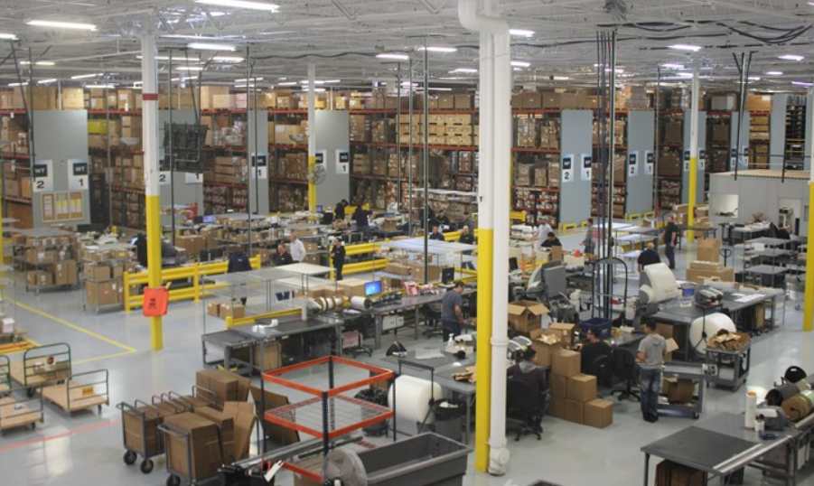 AAR reports fiscal year first quarter results