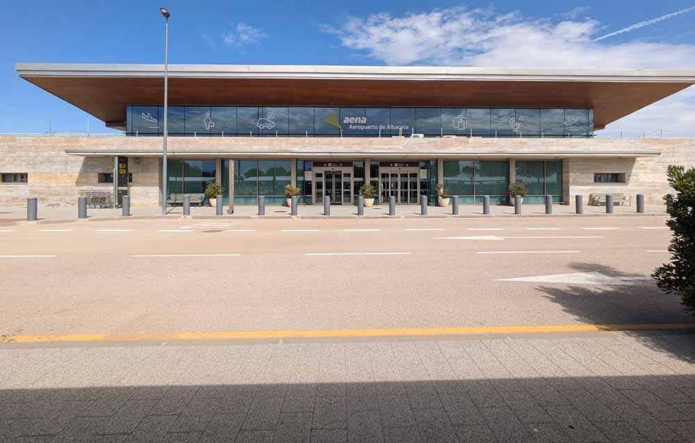 Aena reportedly planning to raise airport fees by 6.5% in 2026