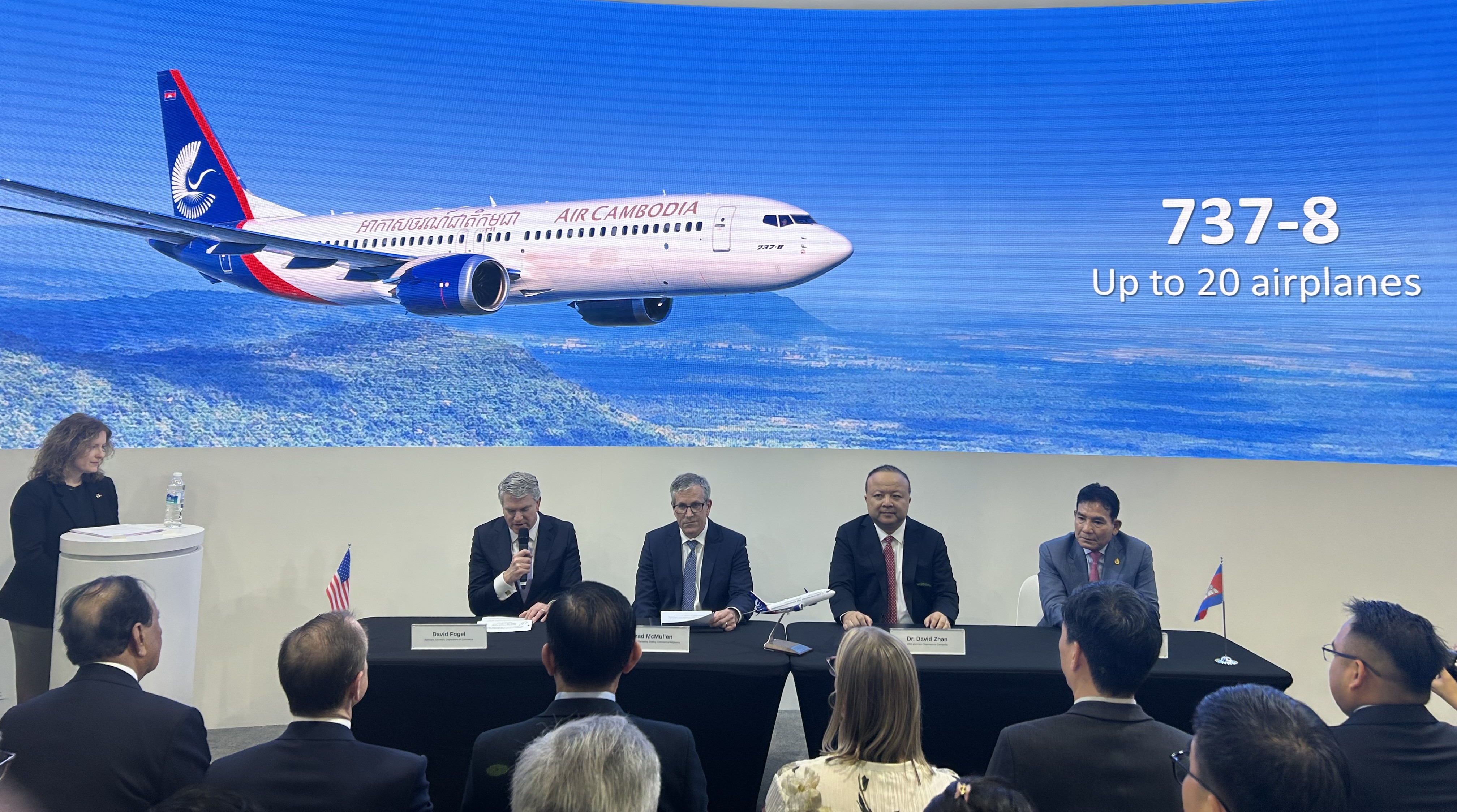 Air Cambodia confirms order for up to 20 737 MAX jets