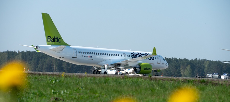 airBaltic leases three aircraft as engine maintenance delays persist