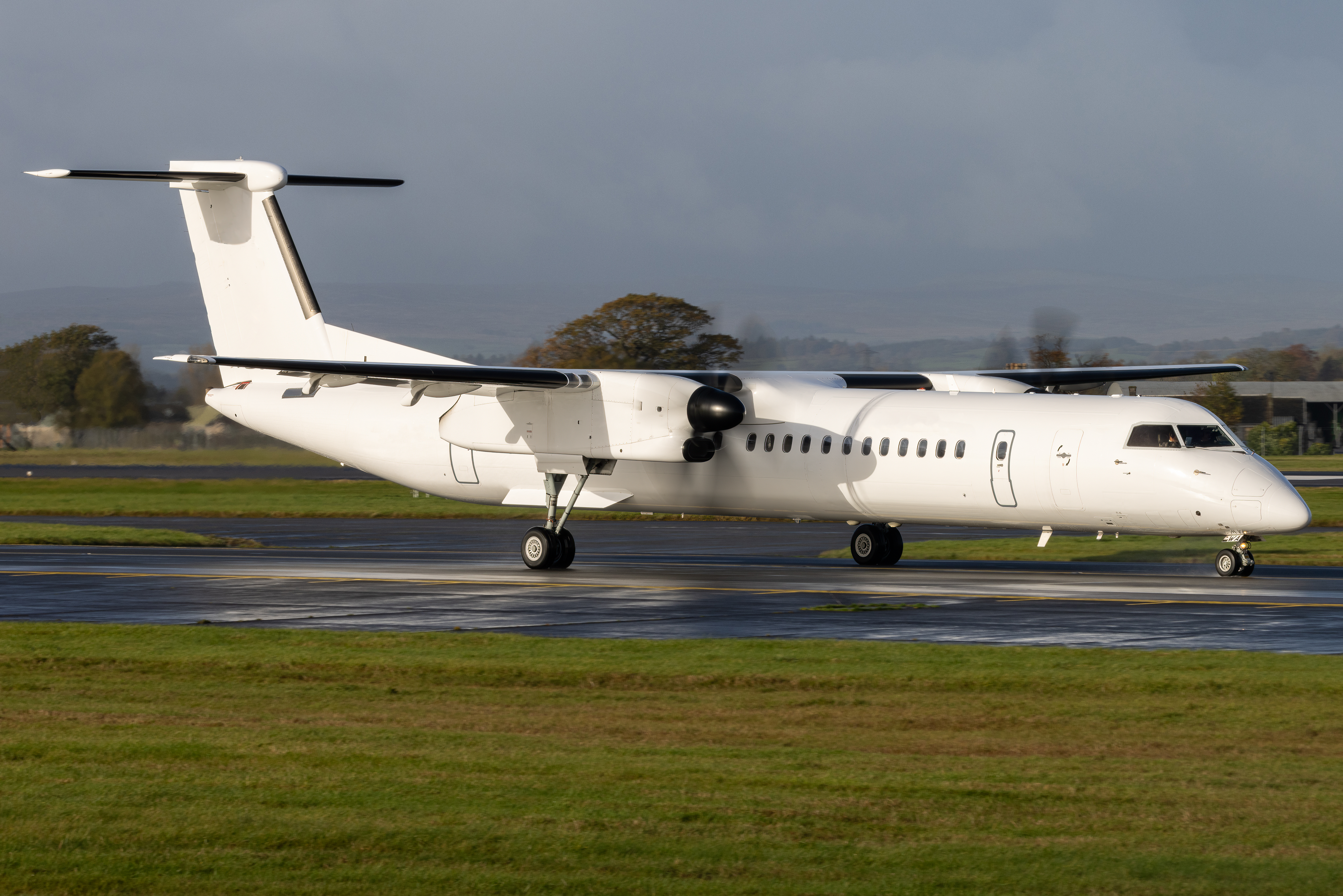 Jetcraft Commercial finalises the placement of 19 Dash 8-400 turboprops