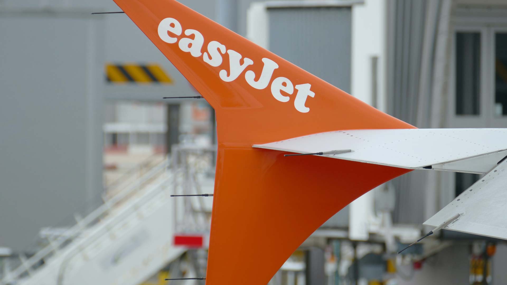 easyJet announces board changes