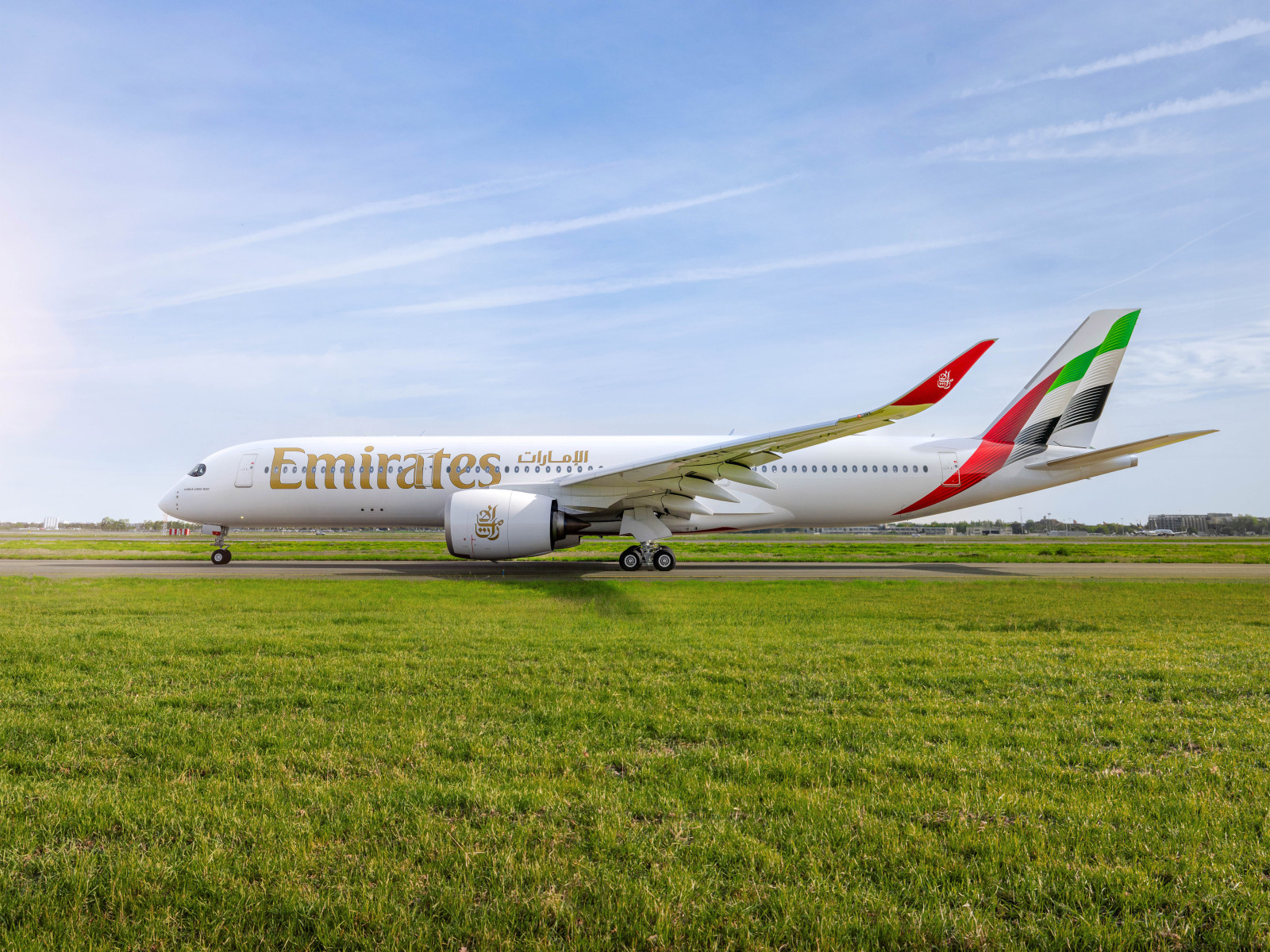 Emirates mandates HSBC to support the acquisition of four A350 aircraft