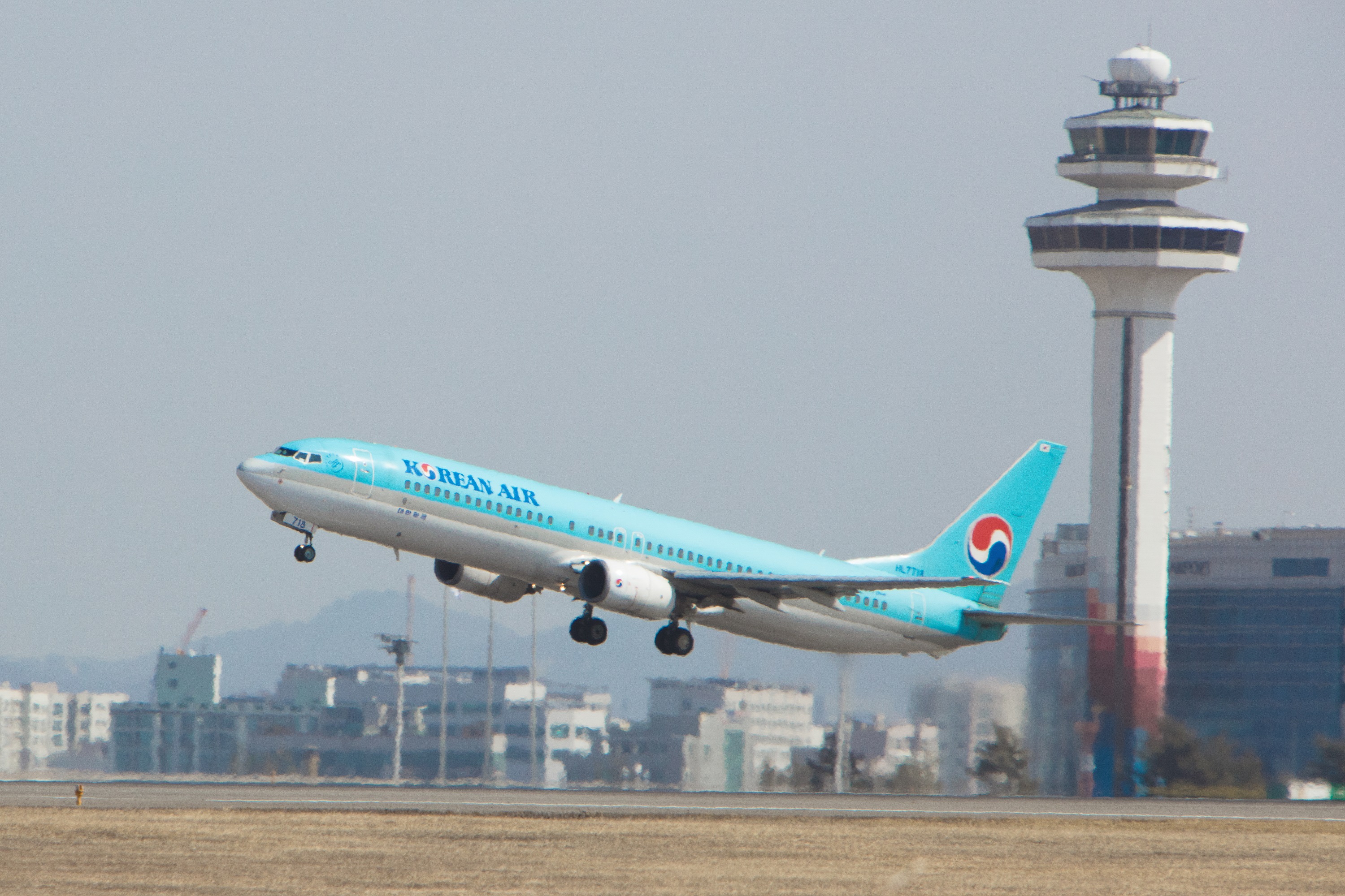 Korean Air projects Q1 earnings, with focus on profits amid economic uncertainty