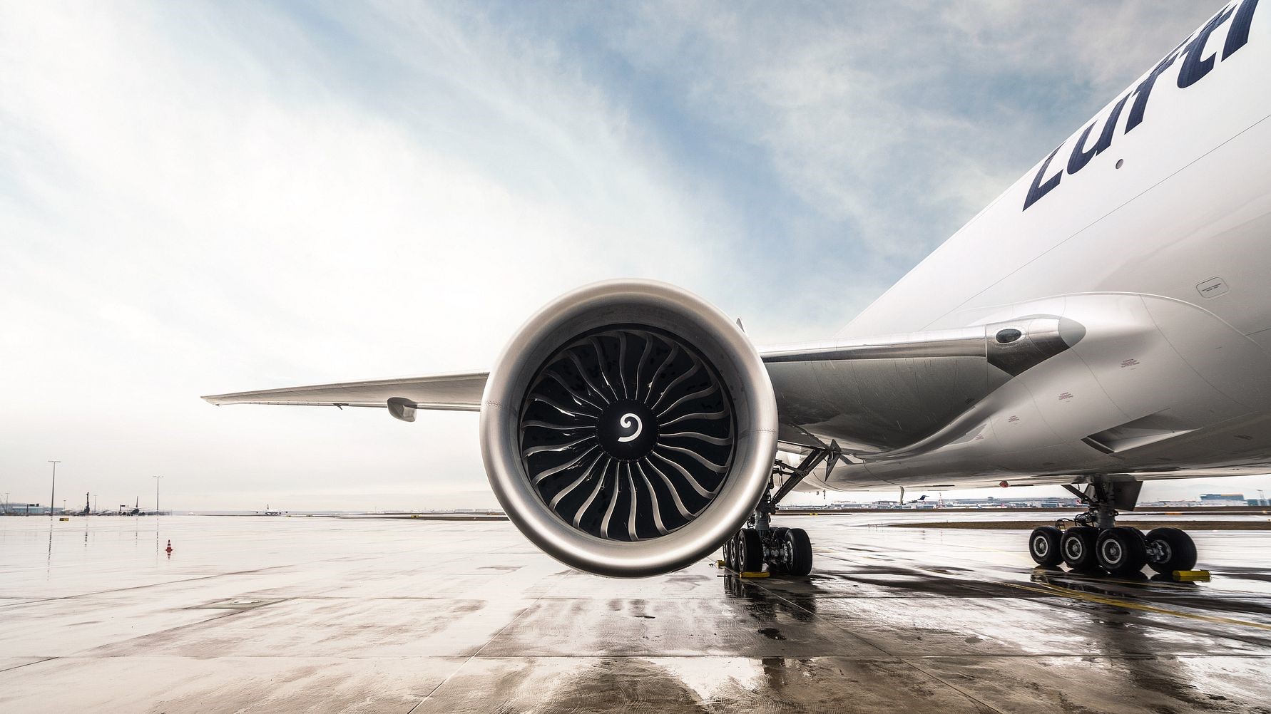 Lufthansa Cargo renews agreement with CargoIS