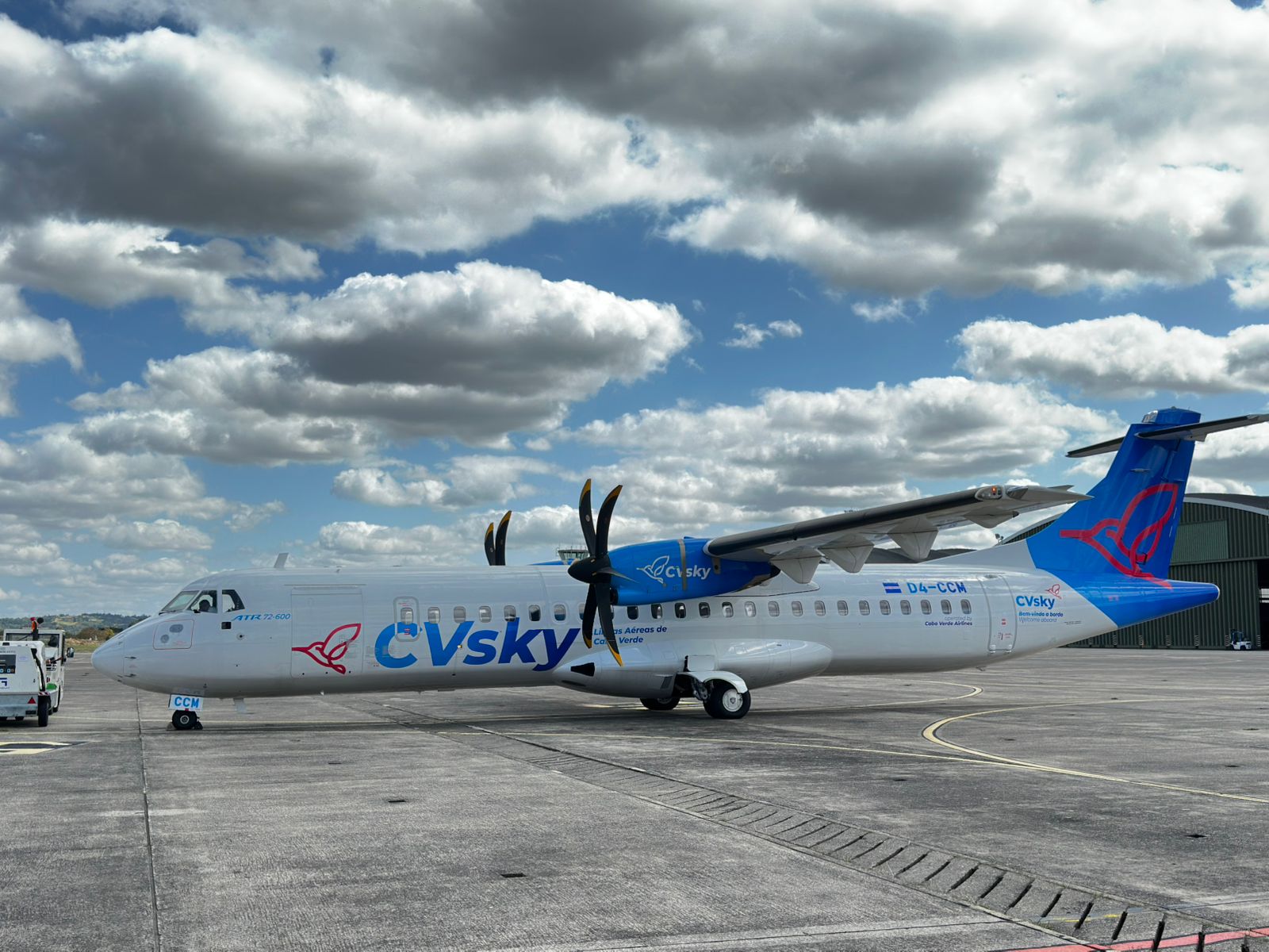 TrueNoord delivers two ATR72-600s to TACV Cabo Verde Airlines