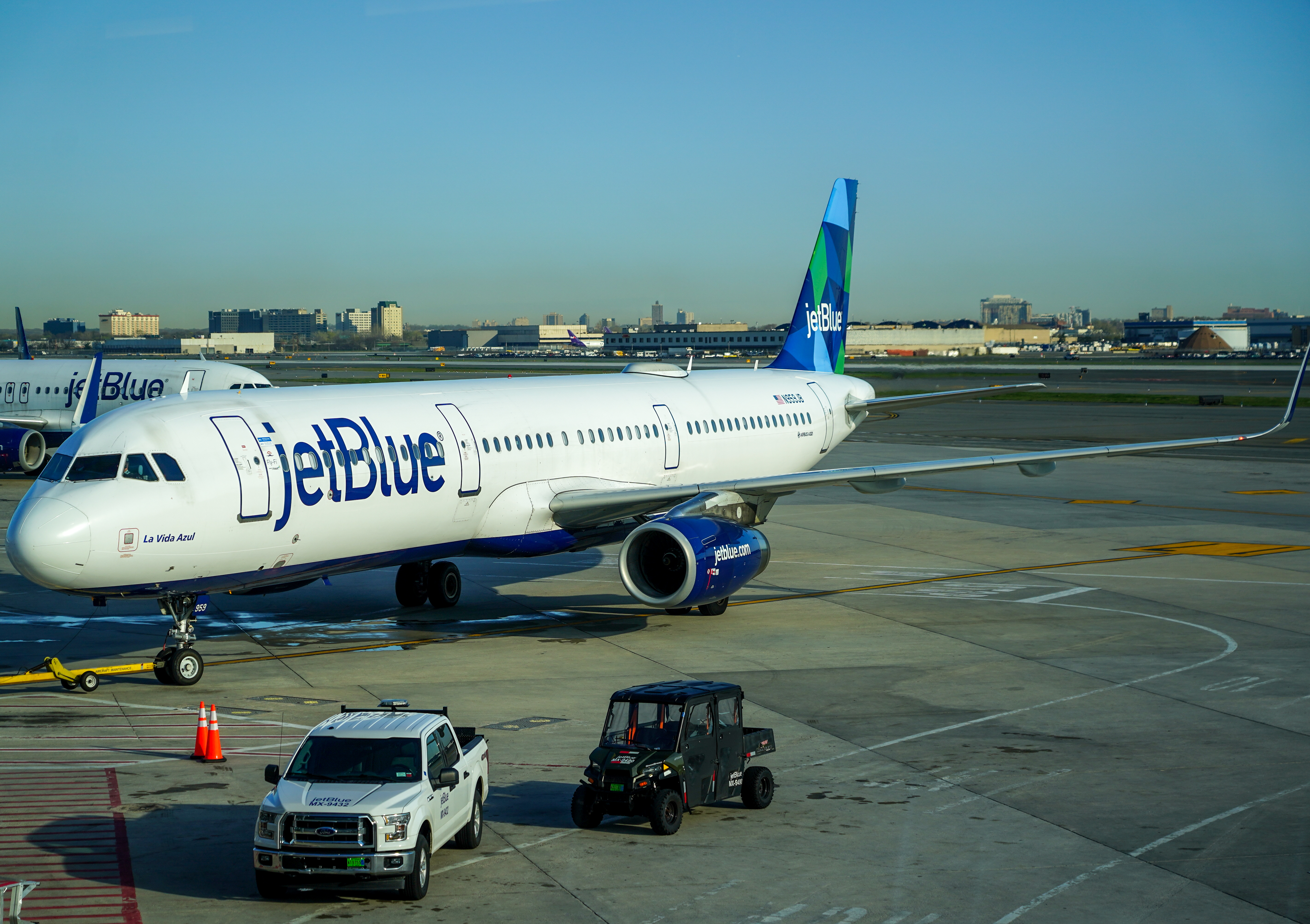 JetBlue records Q2 results; secures approval for planned United partnership