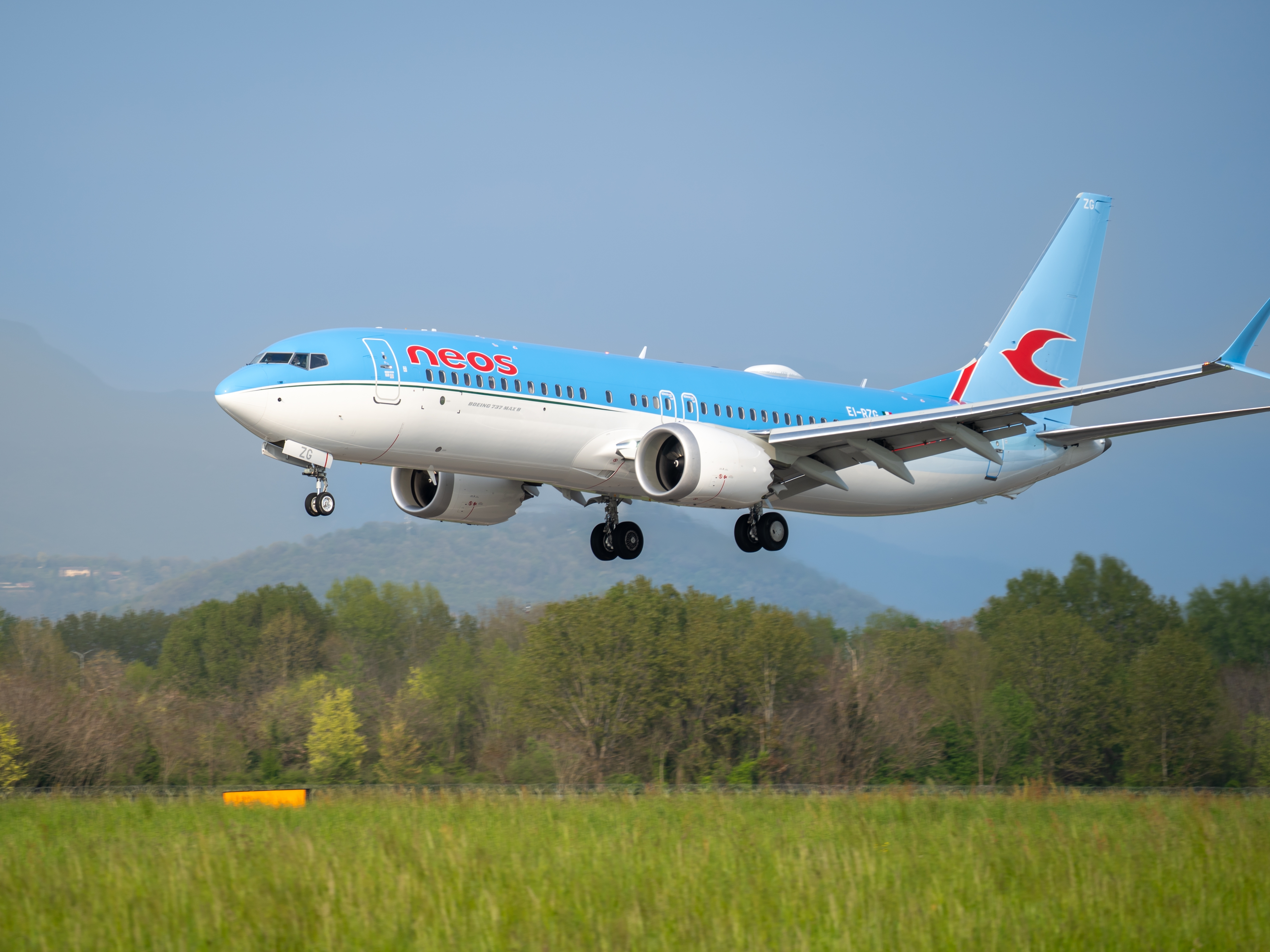 Aviation Capital Group delivers one 737 MAX 8 to Neos