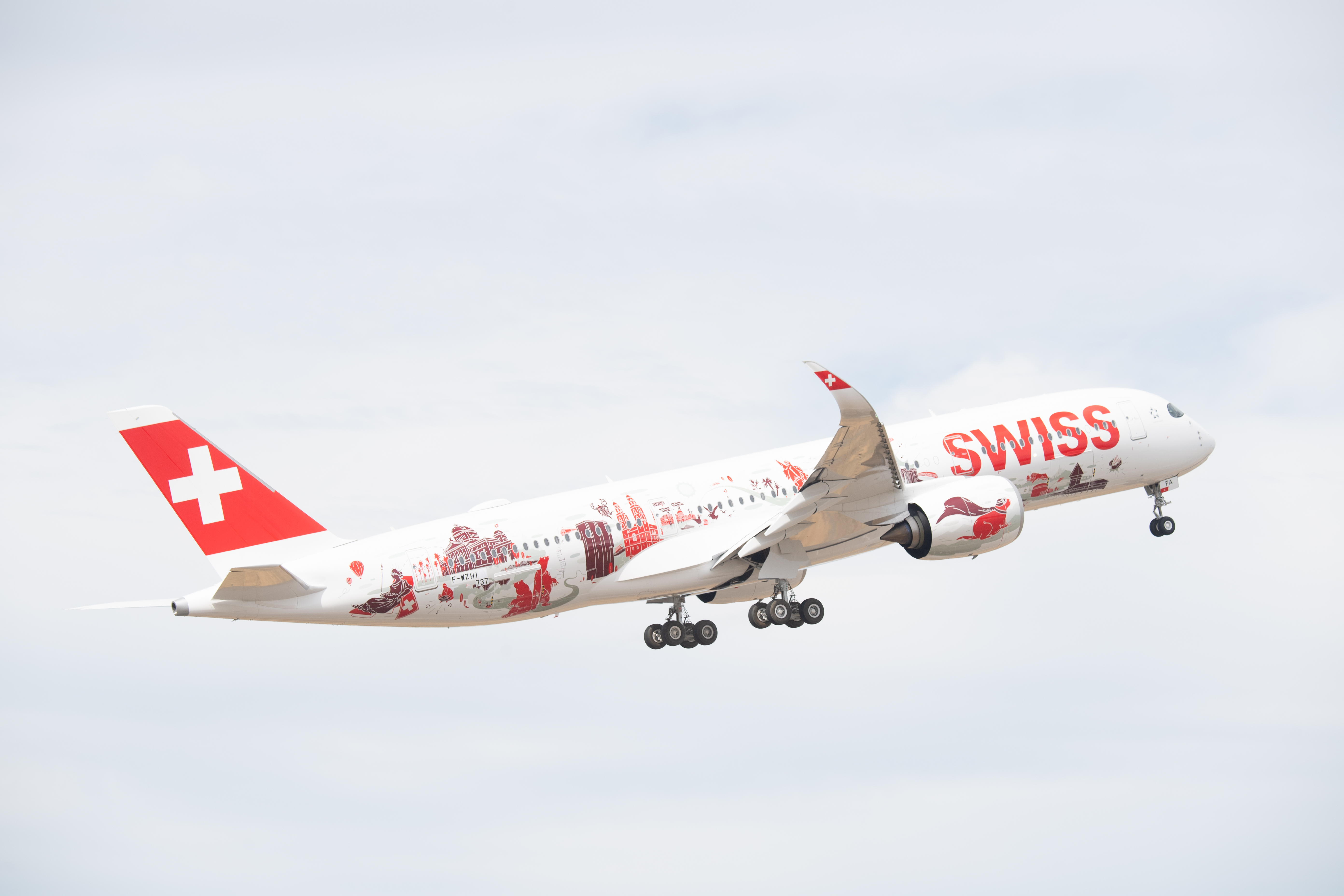 SWISS takes delivery of first A350-900