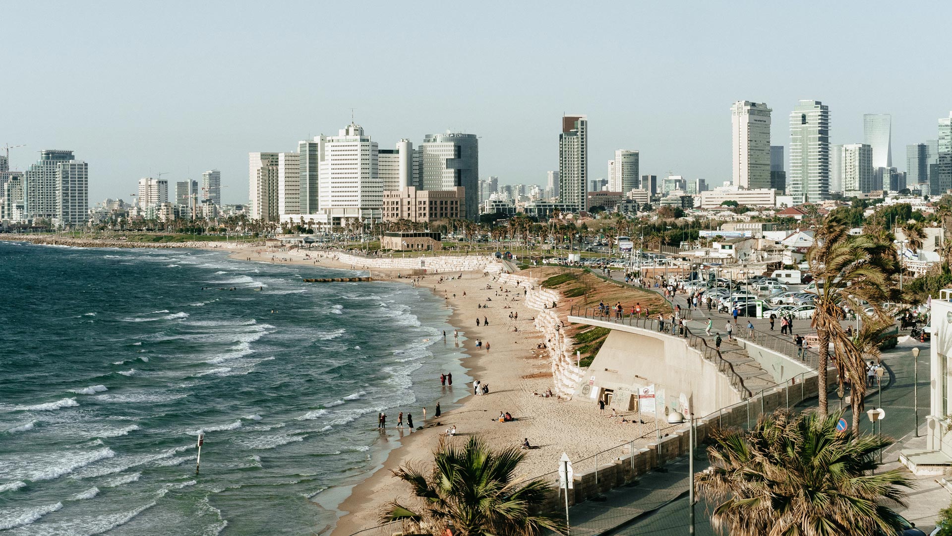 US and European airlines cancel flights to Tel Aviv