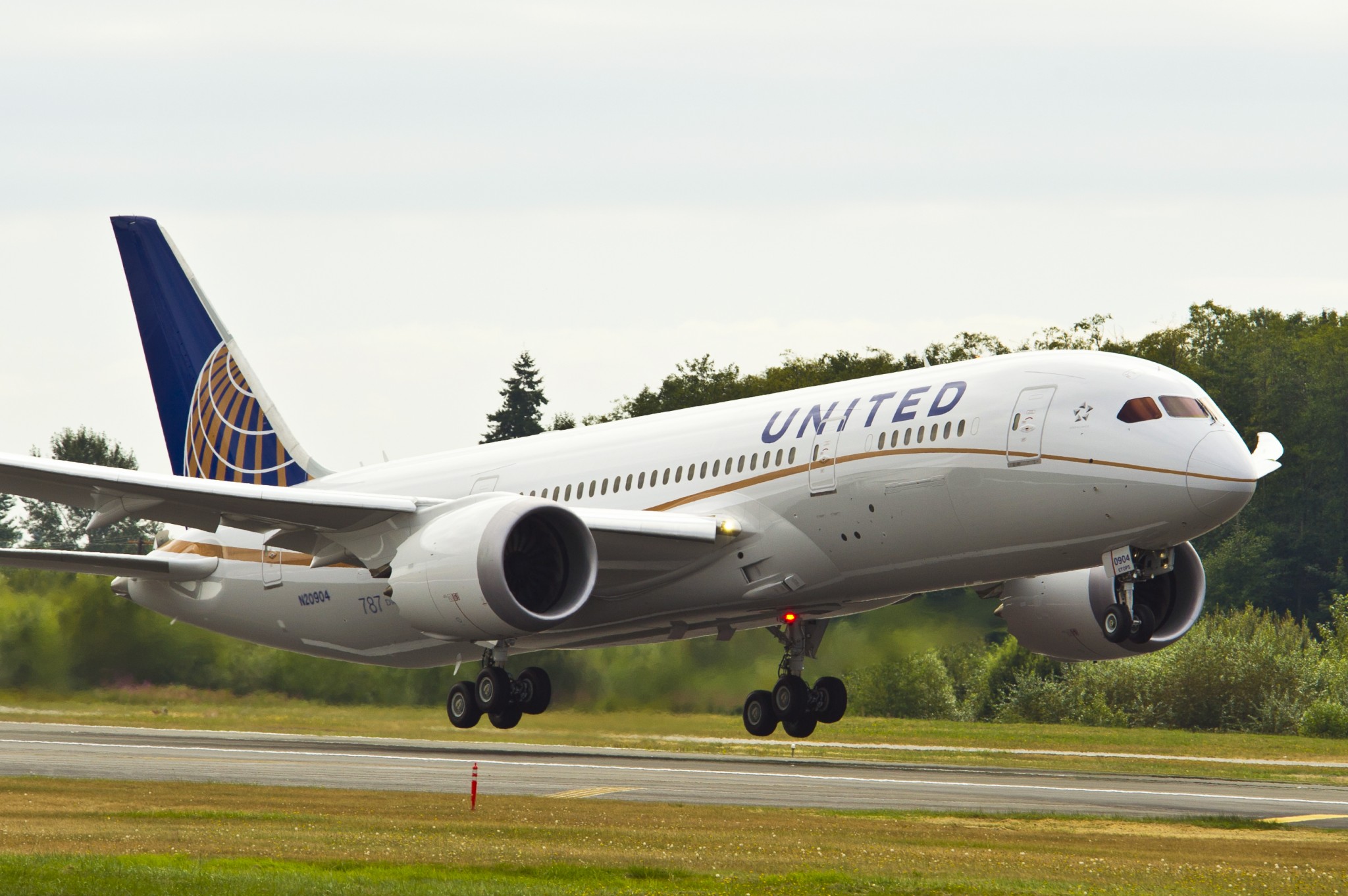 Shanghai-bound United Airlines service turns back to US after pilot forgets passport