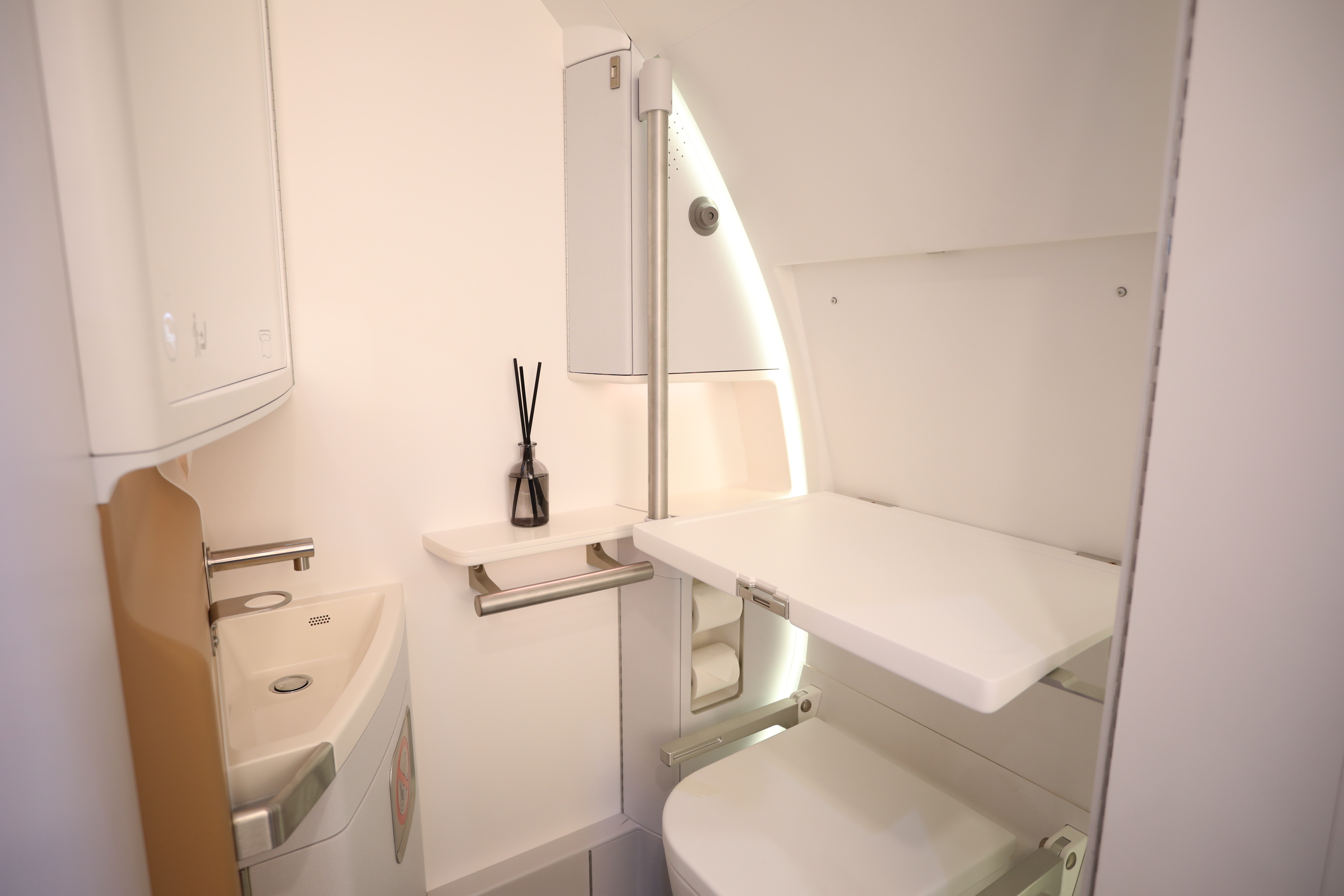 St Engineering Receives Easa Certification For Cabin Lavatory Solutions