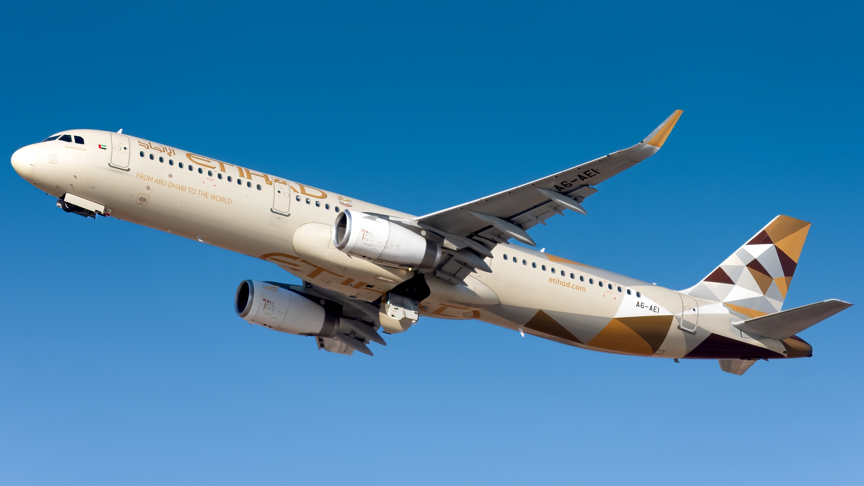 AerCap delivers first A321LR aircraft to Etihad