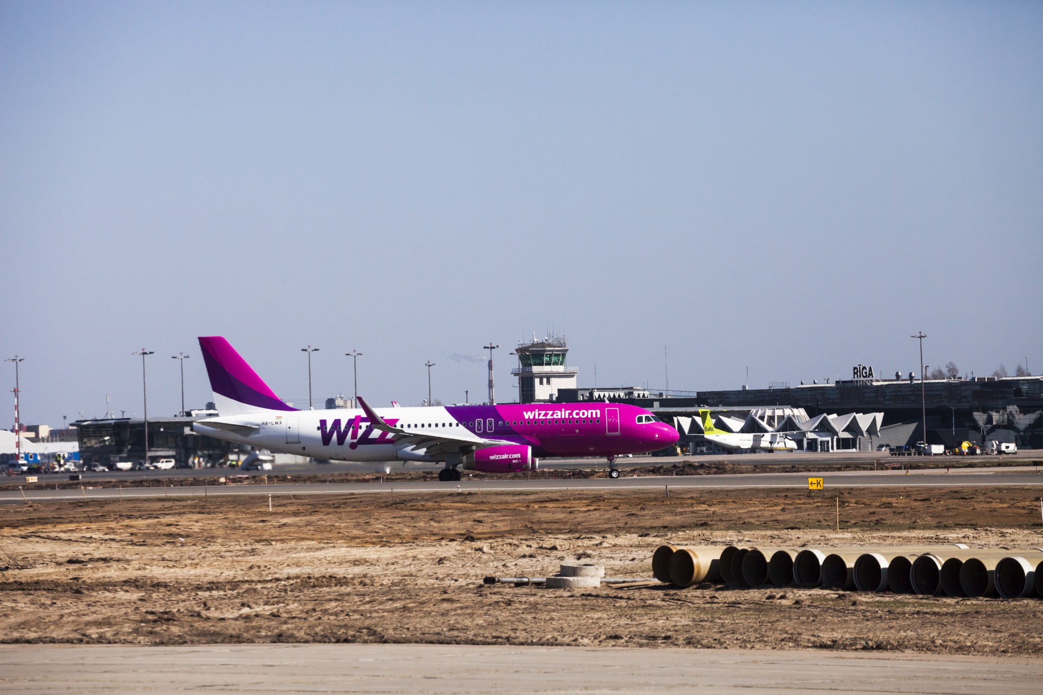 Wizz Air posts April 2021 traffic and emissions statistics