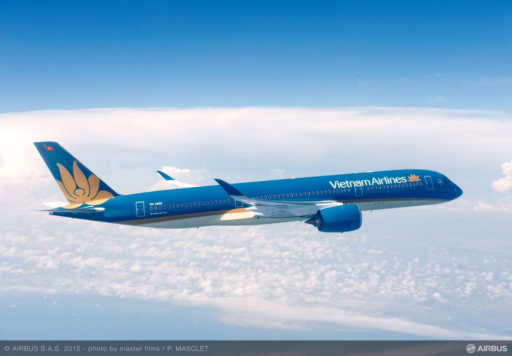 AFI KLM E&M and Vietnam Airlines Sign GEnx support contract