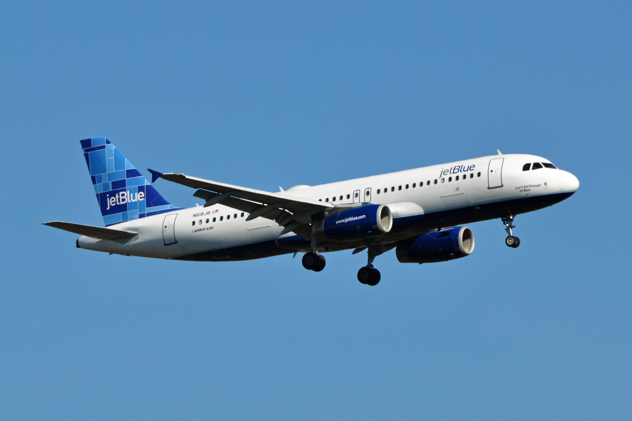 JetBlue adds flights to fourth Mexican destination