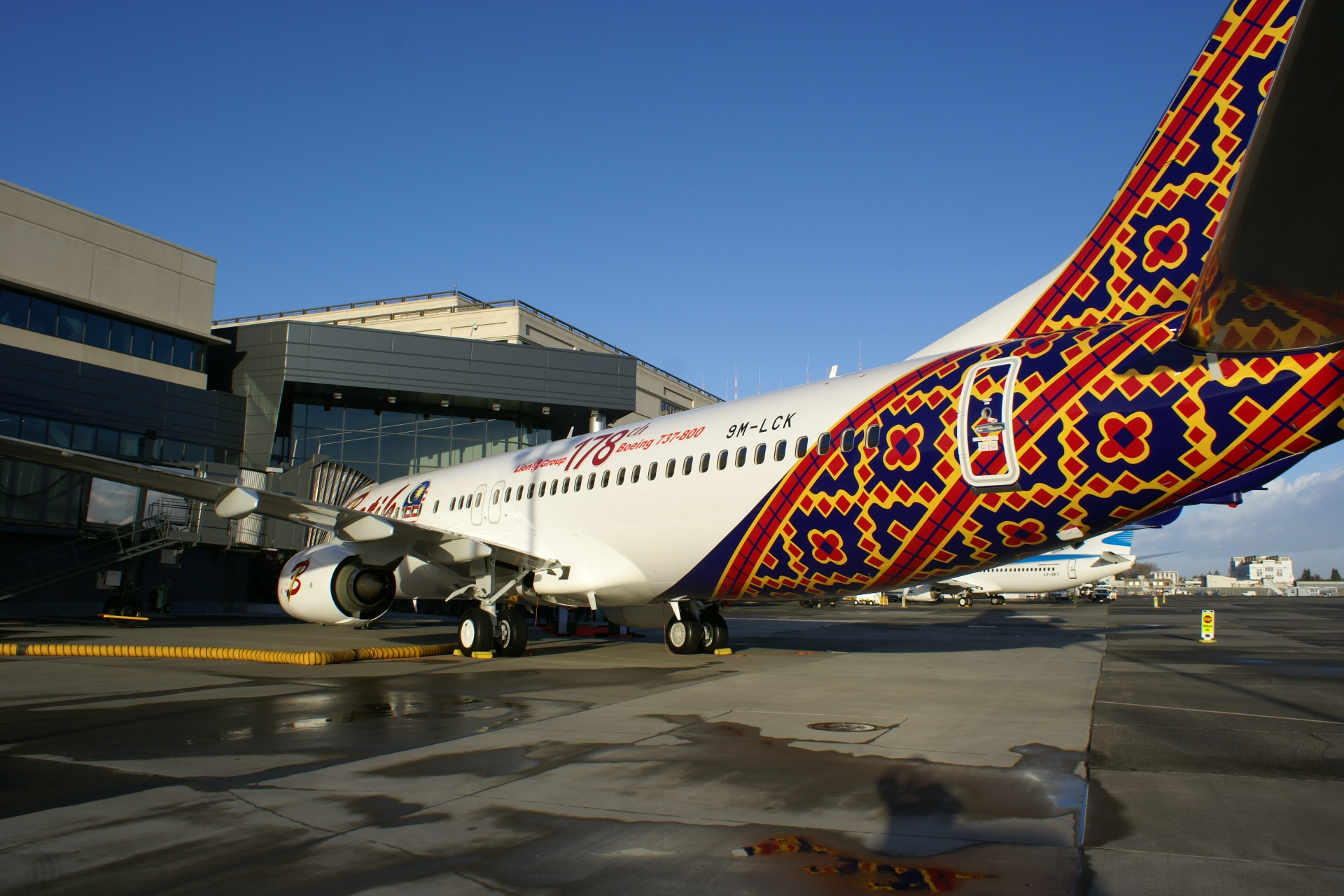 Avolon delivers one Boeing B737-800 to Malindo Airways