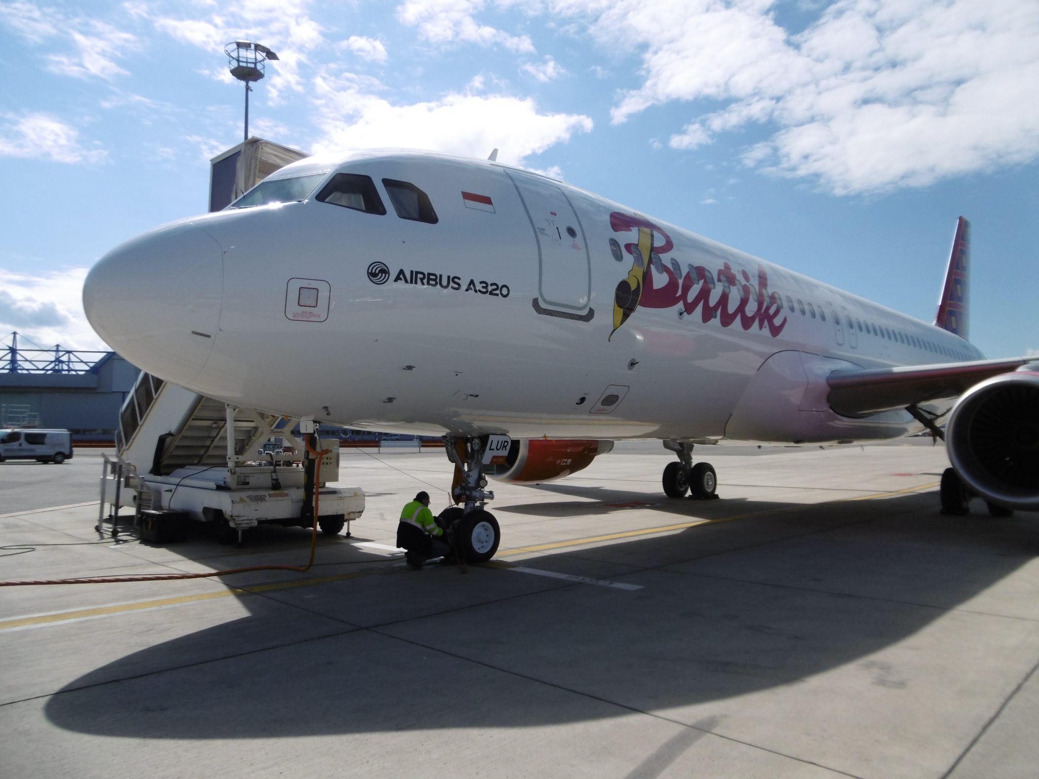 Avolon delivers one Airbus A320-200 to Batik Air
