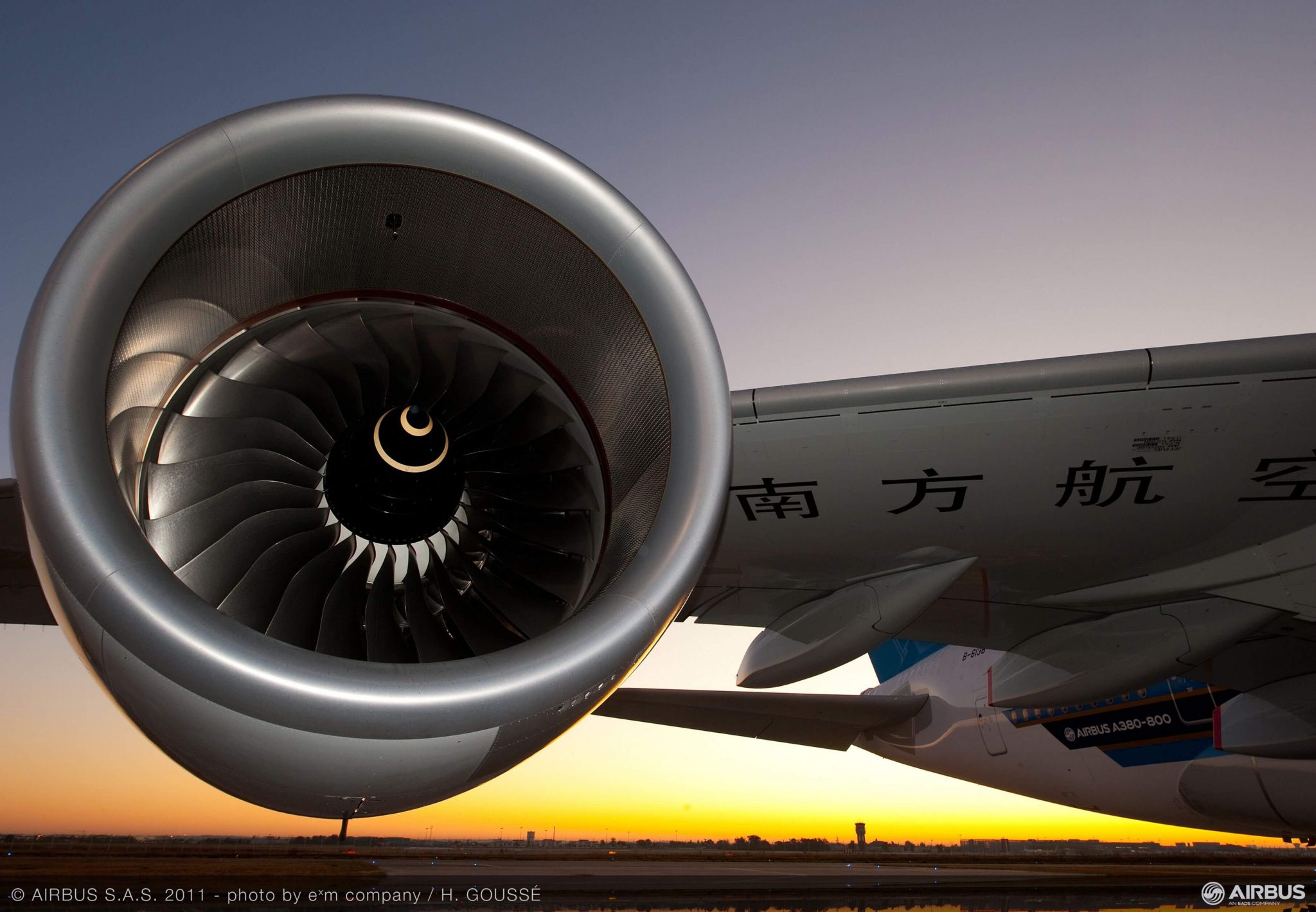 China Southern flight delayed by woman throwing coins into jet engine for good luck