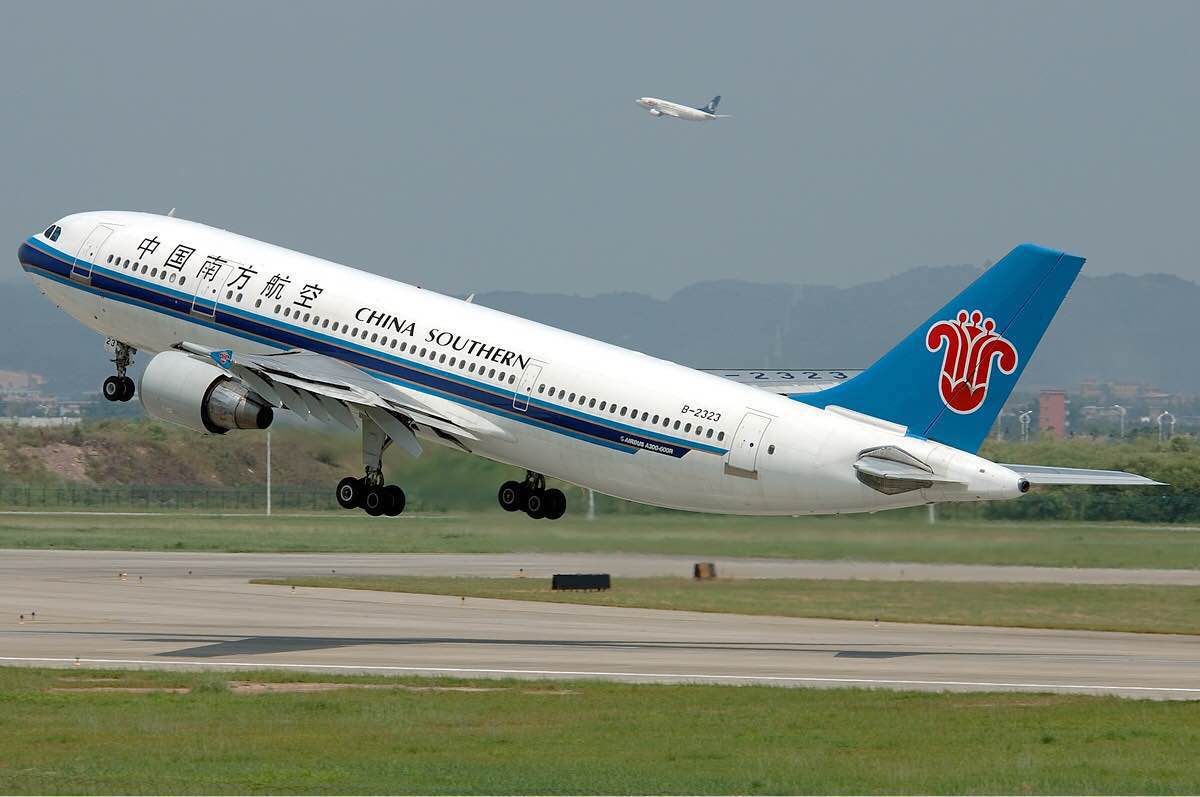 China Southern Airlines reports Sept traffic and converted bond deal