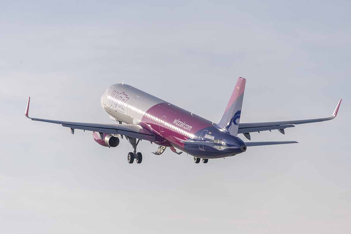 Wizz Air reports August 2021 traffic and Co2 emission statistics