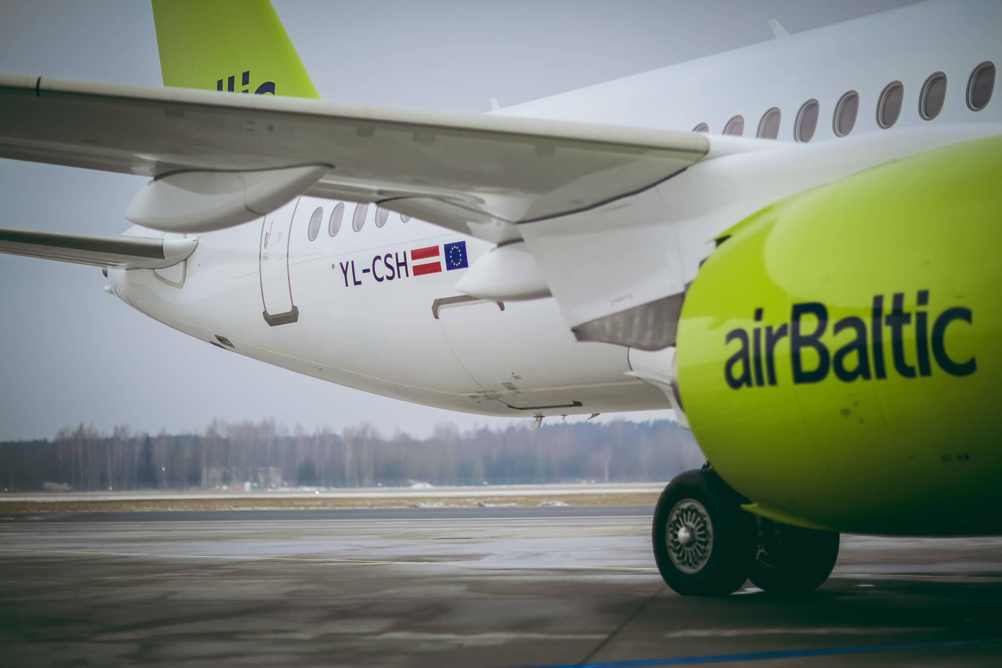 airBaltic takes delivery of an additional CS300