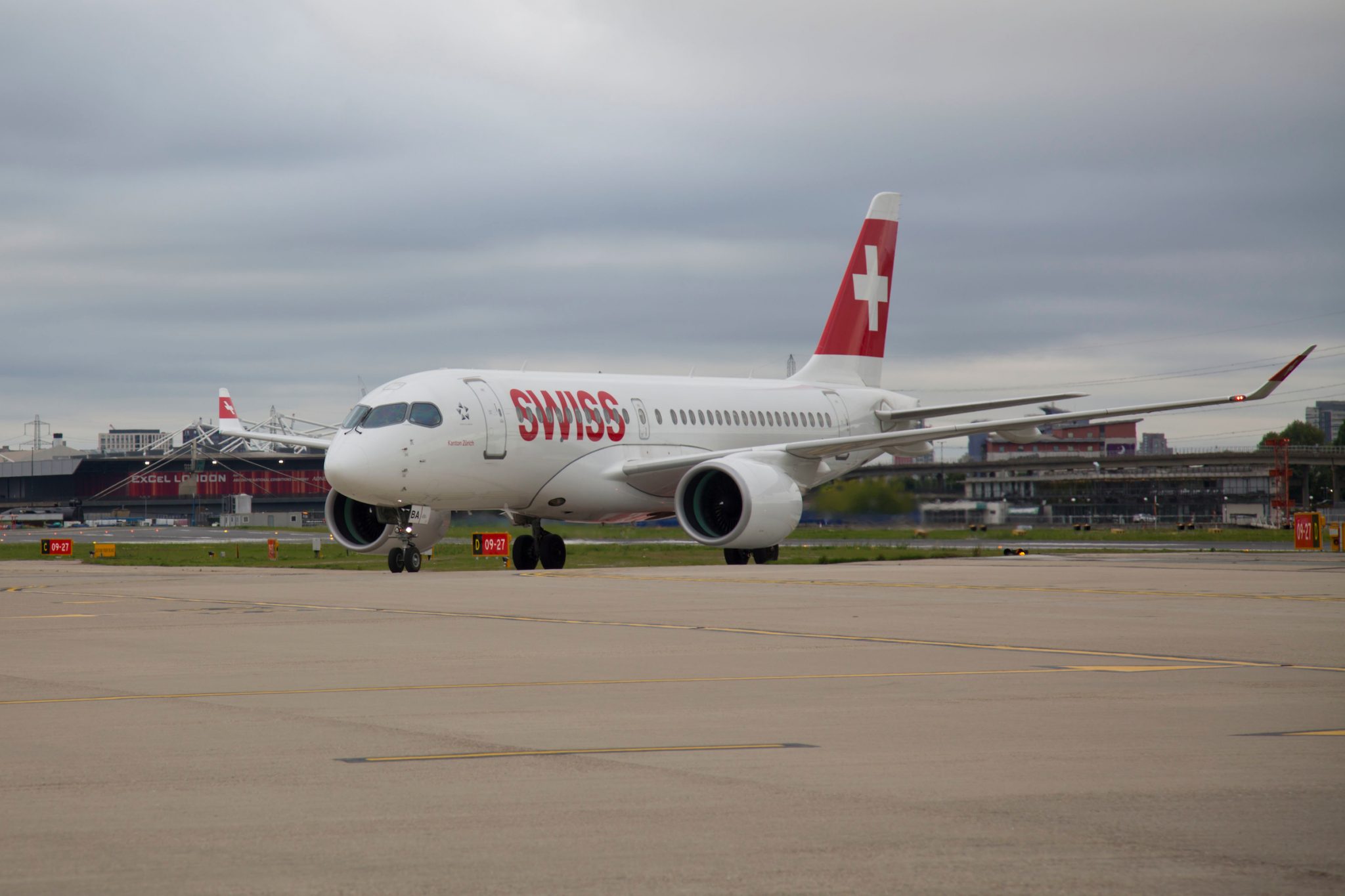 Bombardier C Series aircraft completes first commercial flight into London City Airport