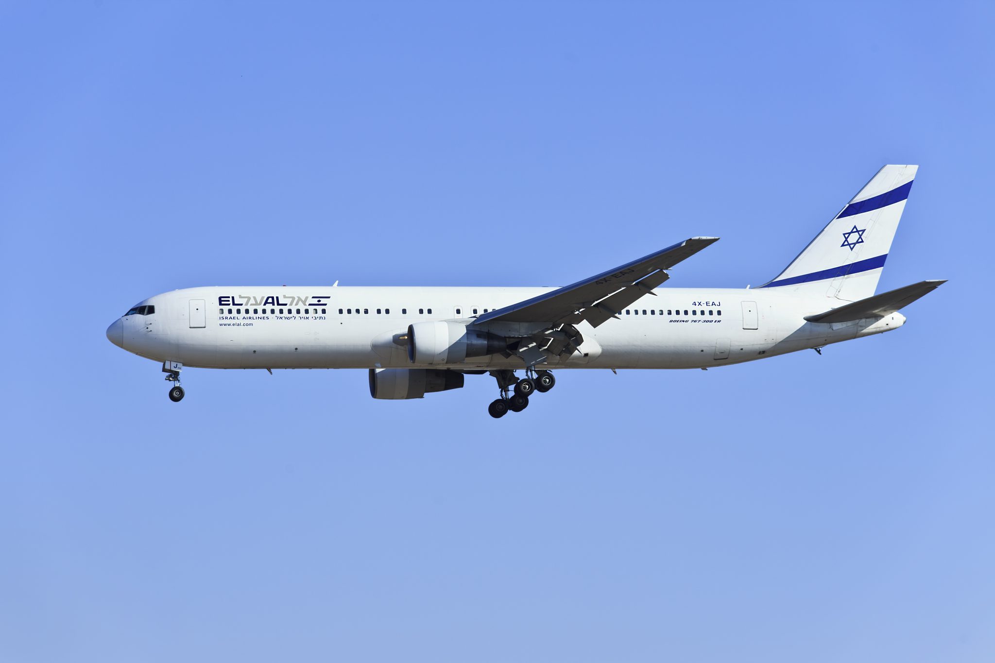 El Al seeks financing for three 787-9s and two spare engines