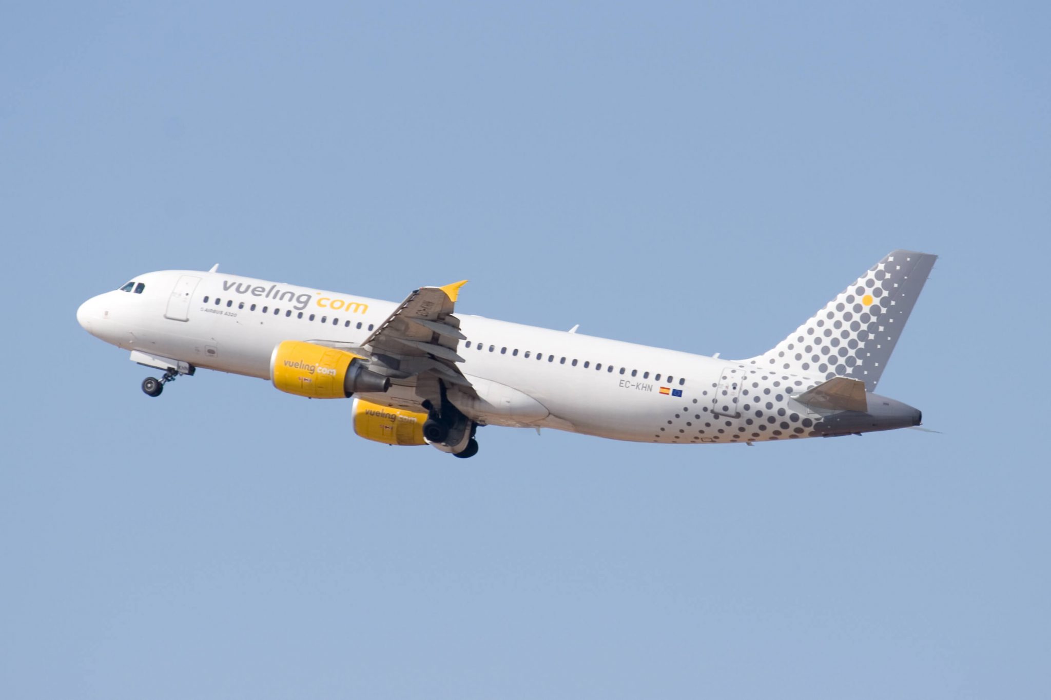 Goshawk delivers an A320 to Vueling