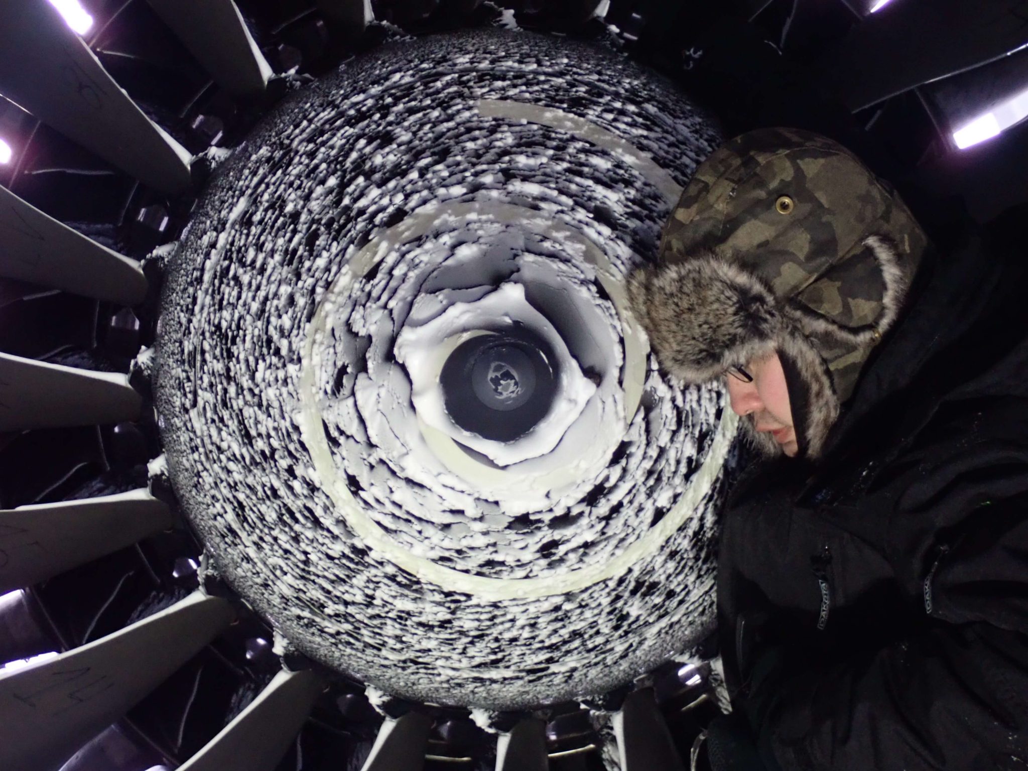 Rolls-Royce Lean-Burn Combustion Engine starts icing tests