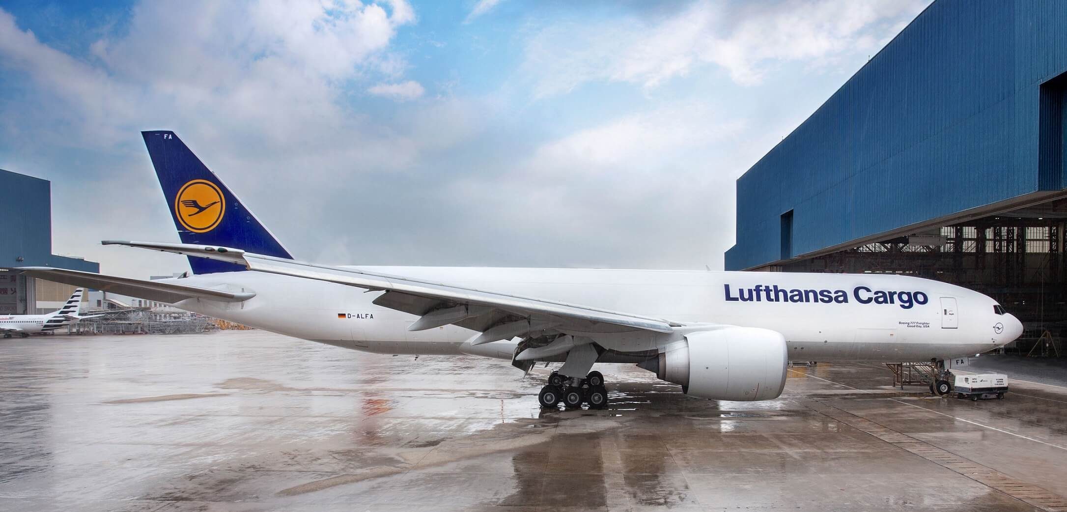 Lufthansa to close German arm of Sun Express