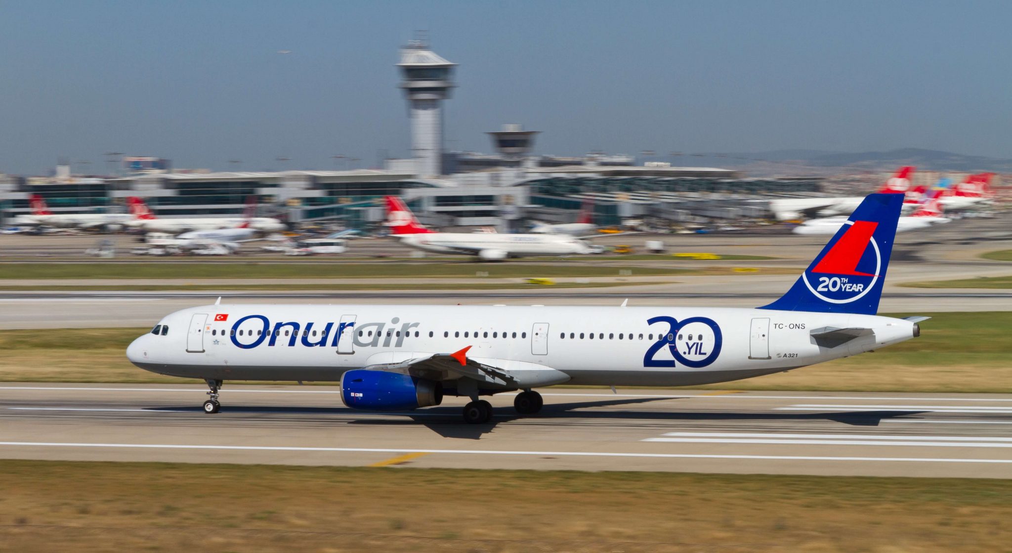 Vallair leases three Airbus A321s to Onur Air in Turkey