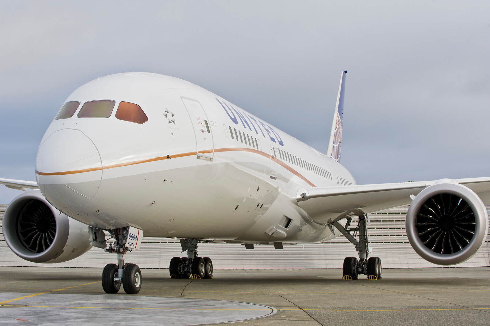United Airlines to operate 787-10 between New York/Newark and six European destinations