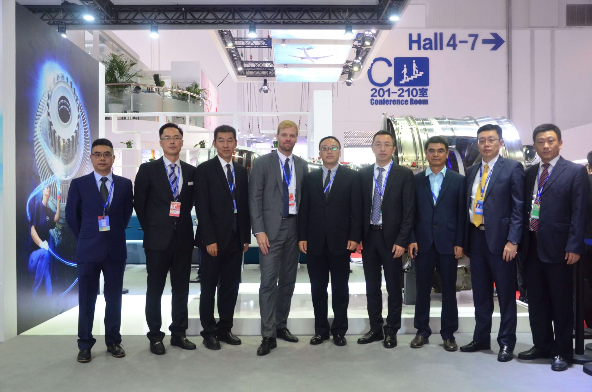 MTU Maintenance signs multiple contracts at Zhuhai Airshow