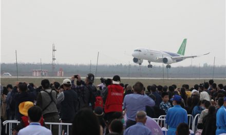 C919 aircraft debuts at 2020 Nanchang Flight Convention