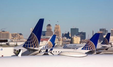 United Airlines returns to profitability