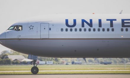 United grounds 52 777-200s due to missed inspections on-wing leading edge panels
