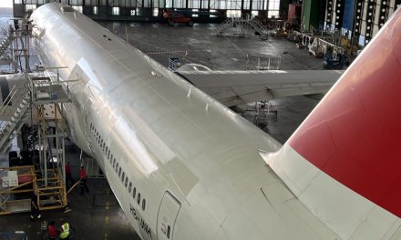 First Boeing 777 with AeroSHARK takes off on passenger flights