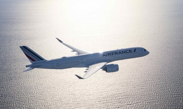 Avolon delivers Airbus A350-900 to Air France.