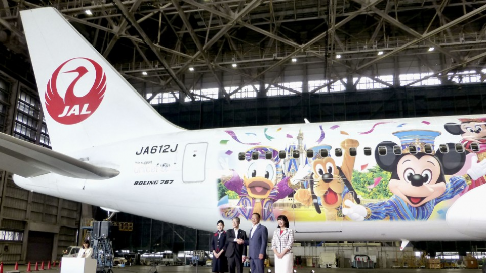 JAL plans a Disney themed livery to celebrate 100 years of Disney