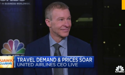 United Airlines boss Kirby sees hints of recession as business travel demand eases